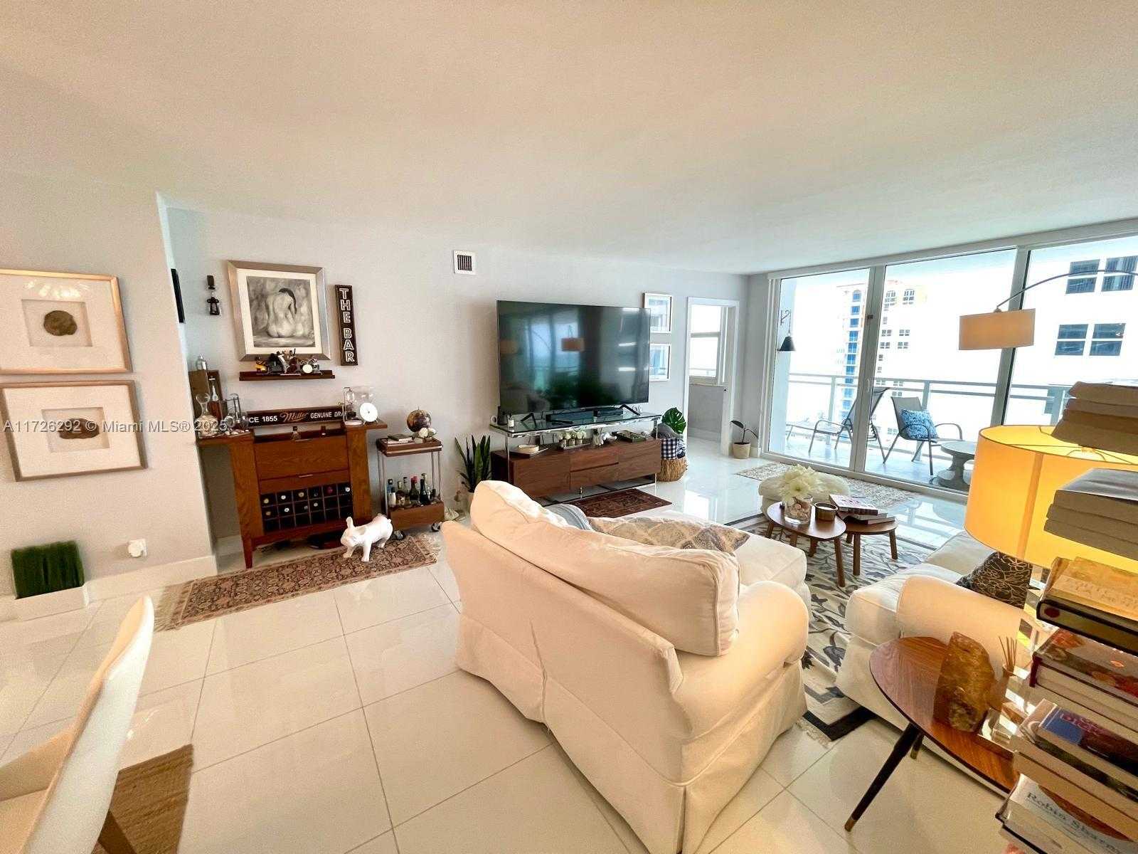 Small Image of 2030 SOUTH OCEAN DR #1518, Hallandale Beach Number 2