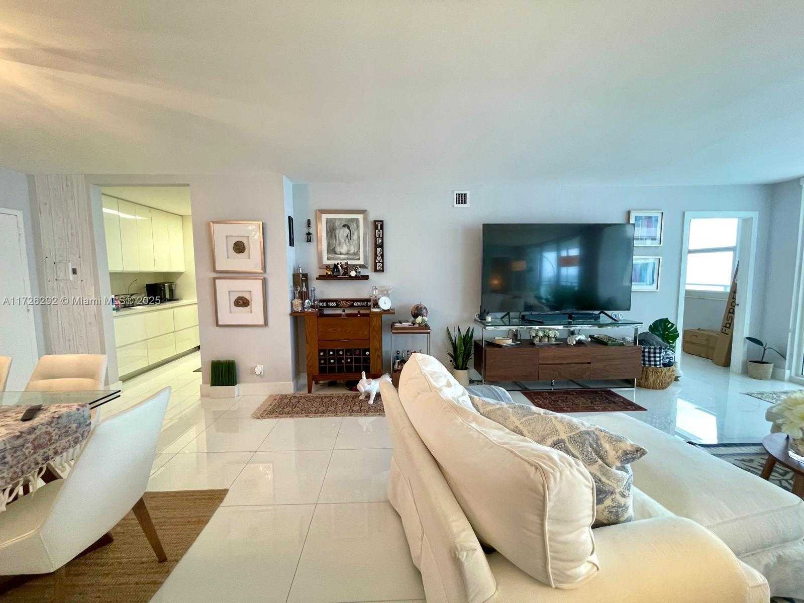 Small Image of 2030 SOUTH OCEAN DR #1518, Hallandale Beach Number 4