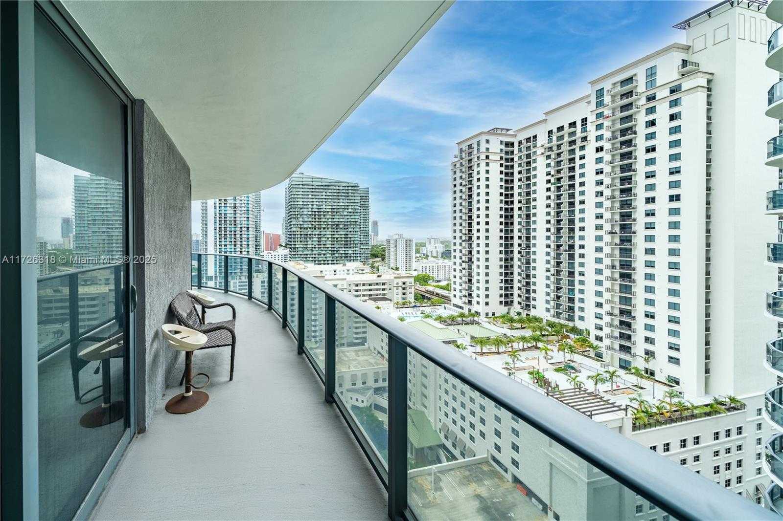 Small Image of 45 SOUTH WEST 9TH ST #2006, Miami Number 20