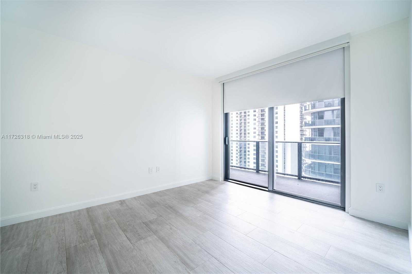 Small Image of 45 SOUTH WEST 9TH ST #2006, Miami Number 25