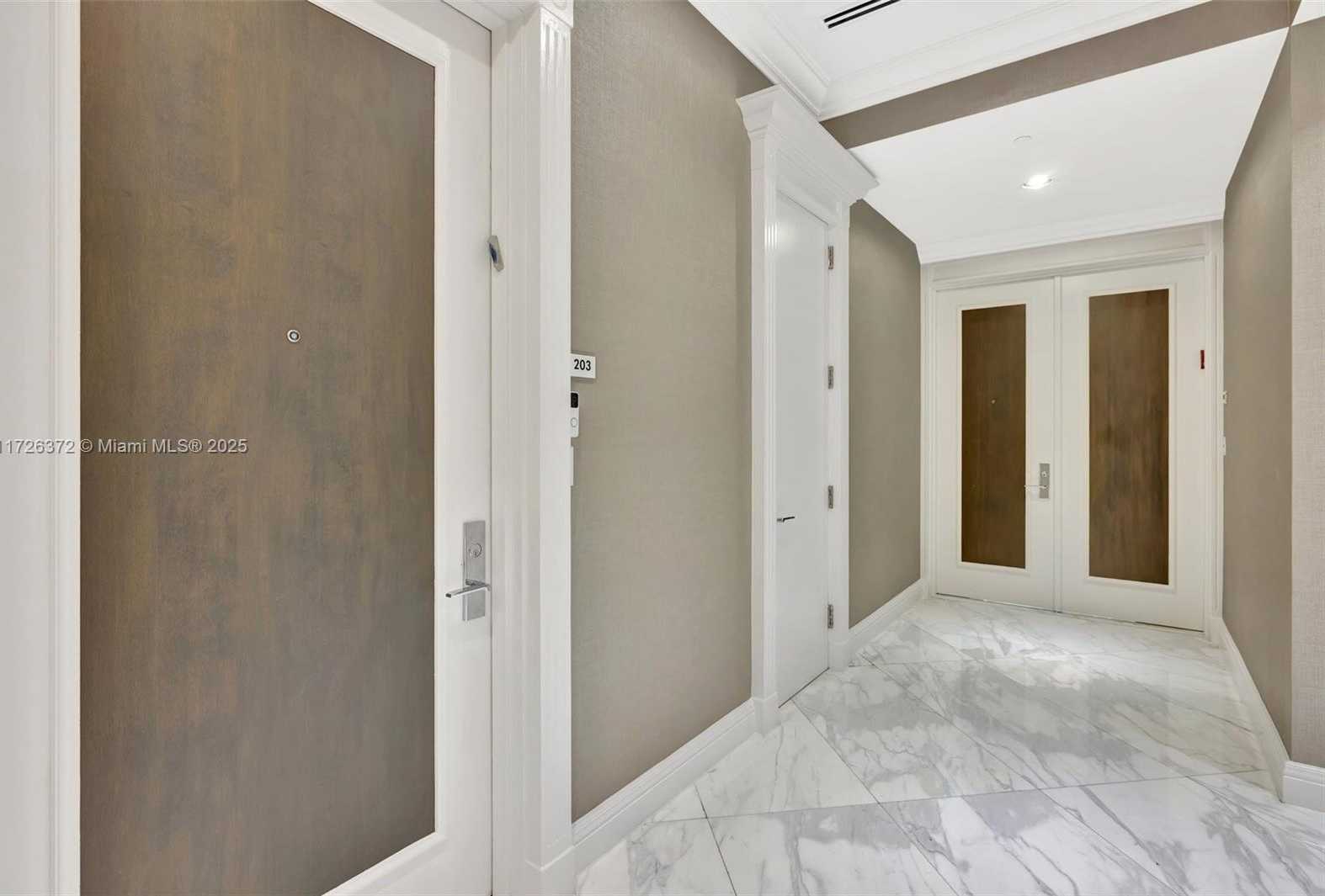 Small Image of 2000 ISLAND BLVD #203, Aventura Number 2