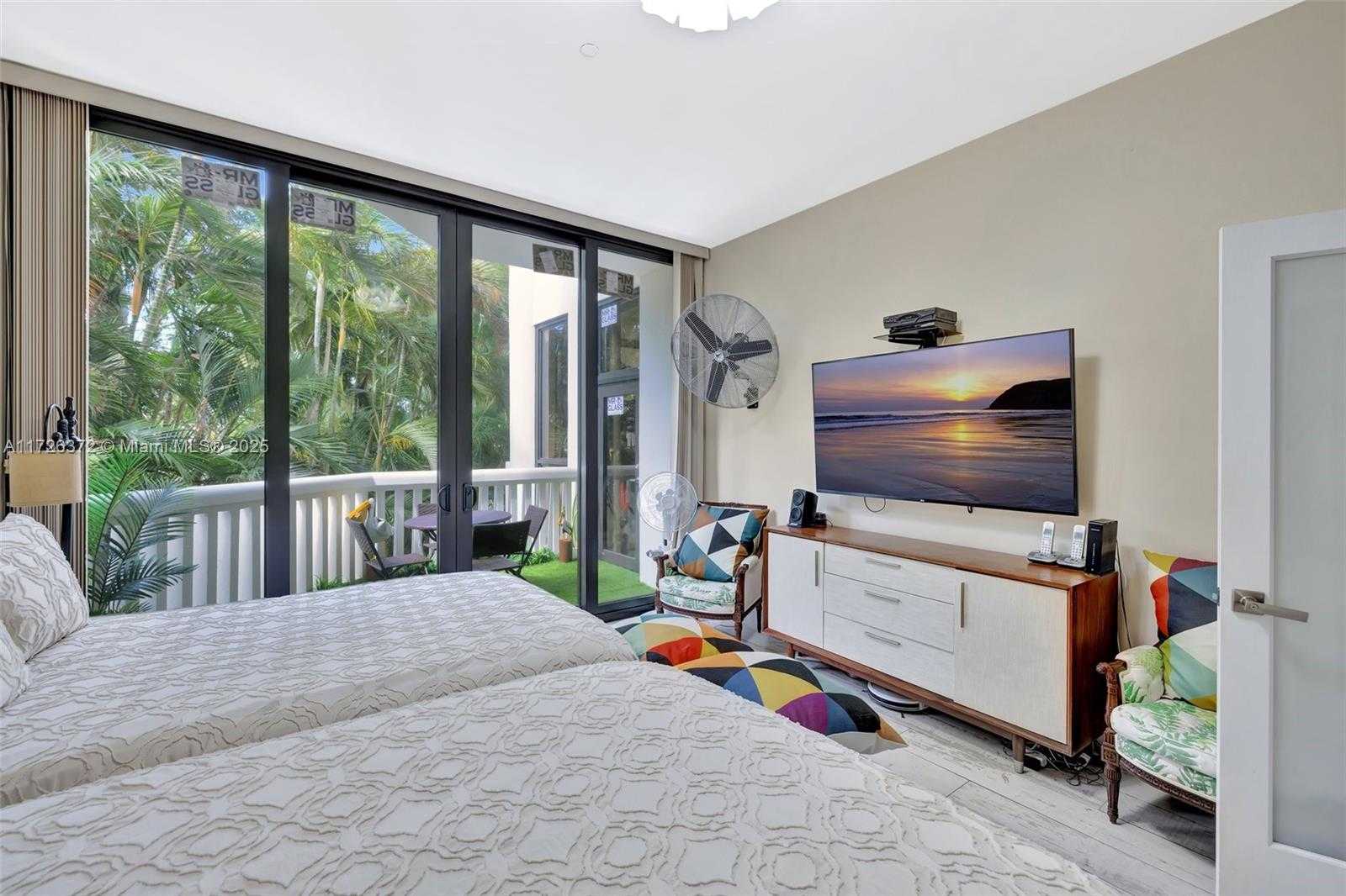 Small Image of 2000 ISLAND BLVD #203, Aventura Number 22
