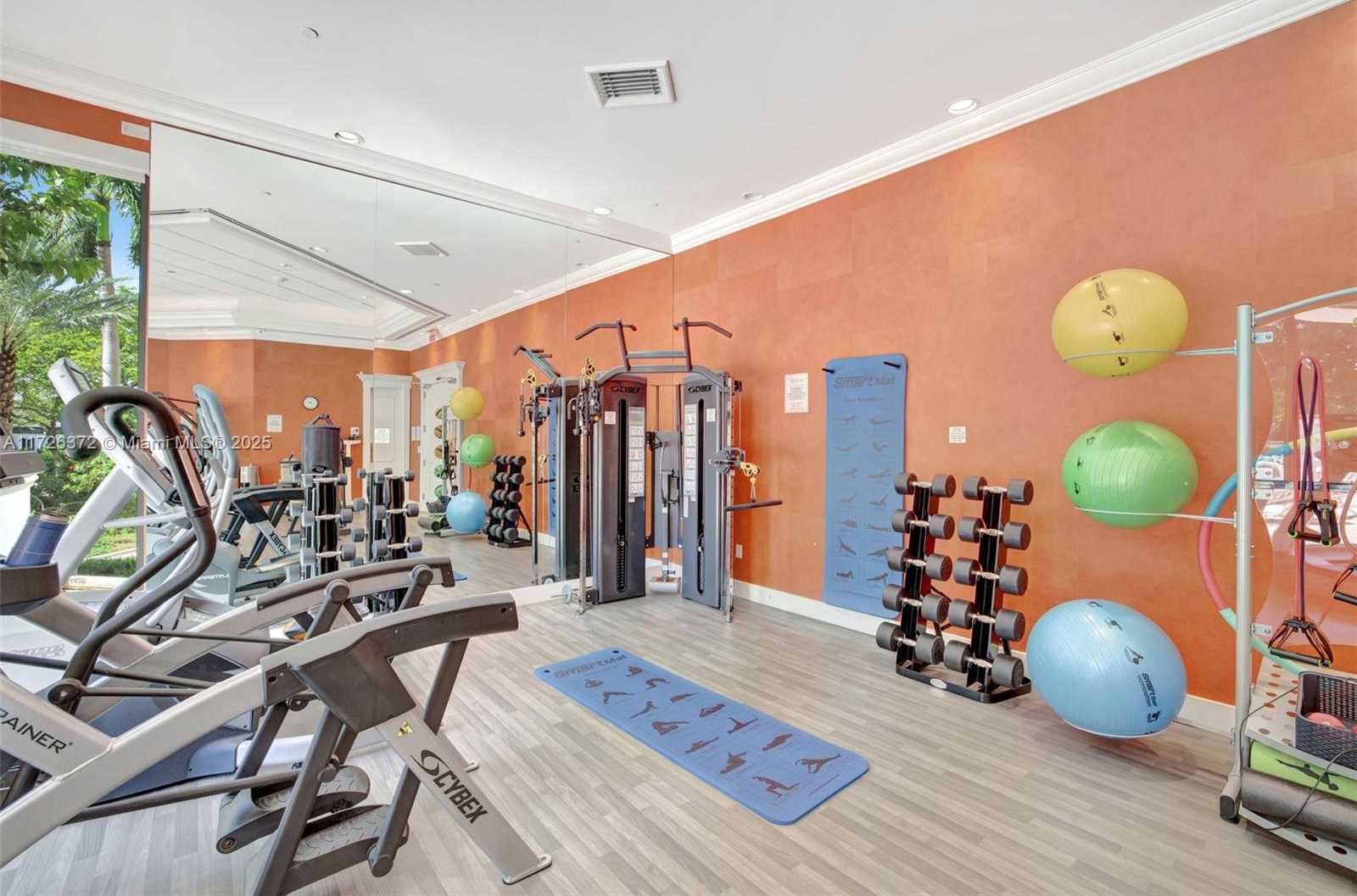 Small Image of 2000 ISLAND BLVD #203, Aventura Number 30