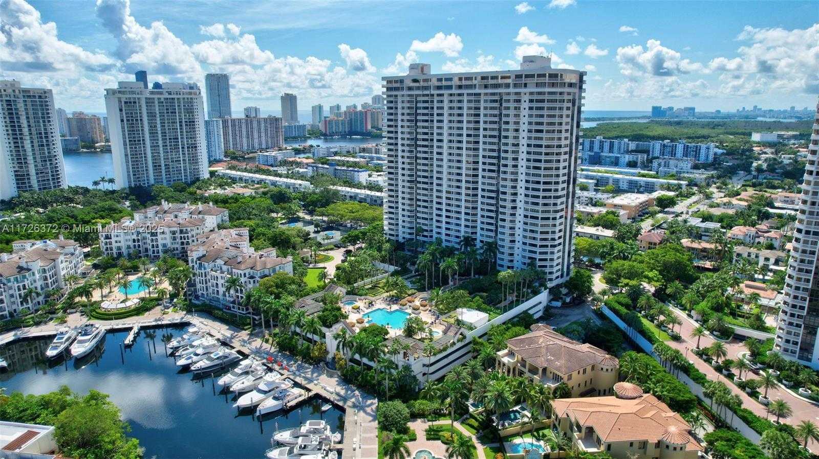 Small Image of 2000 ISLAND BLVD #203, Aventura Number 44