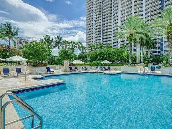 Small Image of 2000 ISLAND BLVD #203, Aventura Number 50
