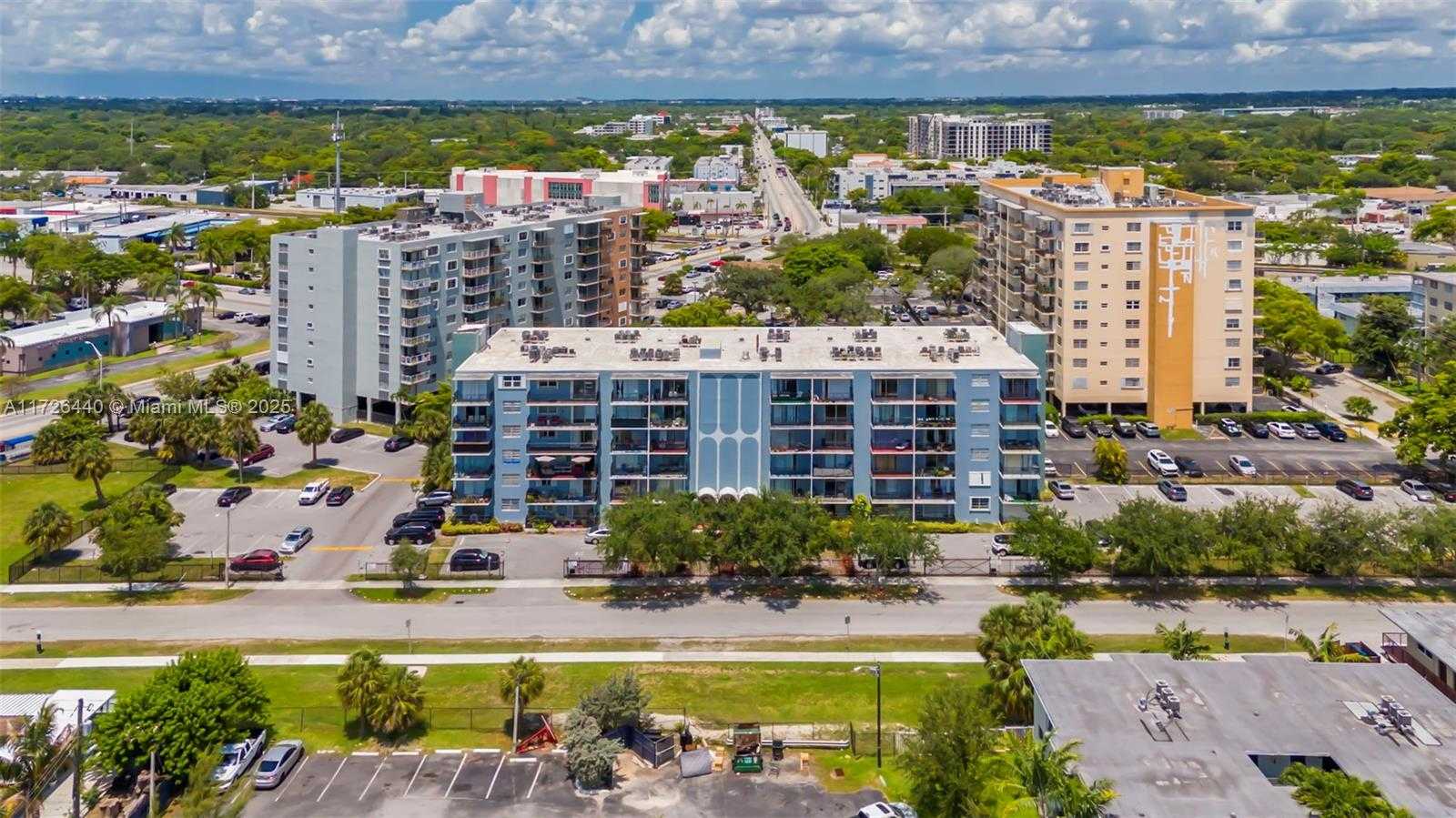 Small Image of 12500 NORTH EAST 15TH AVE #405, North Miami Number 27