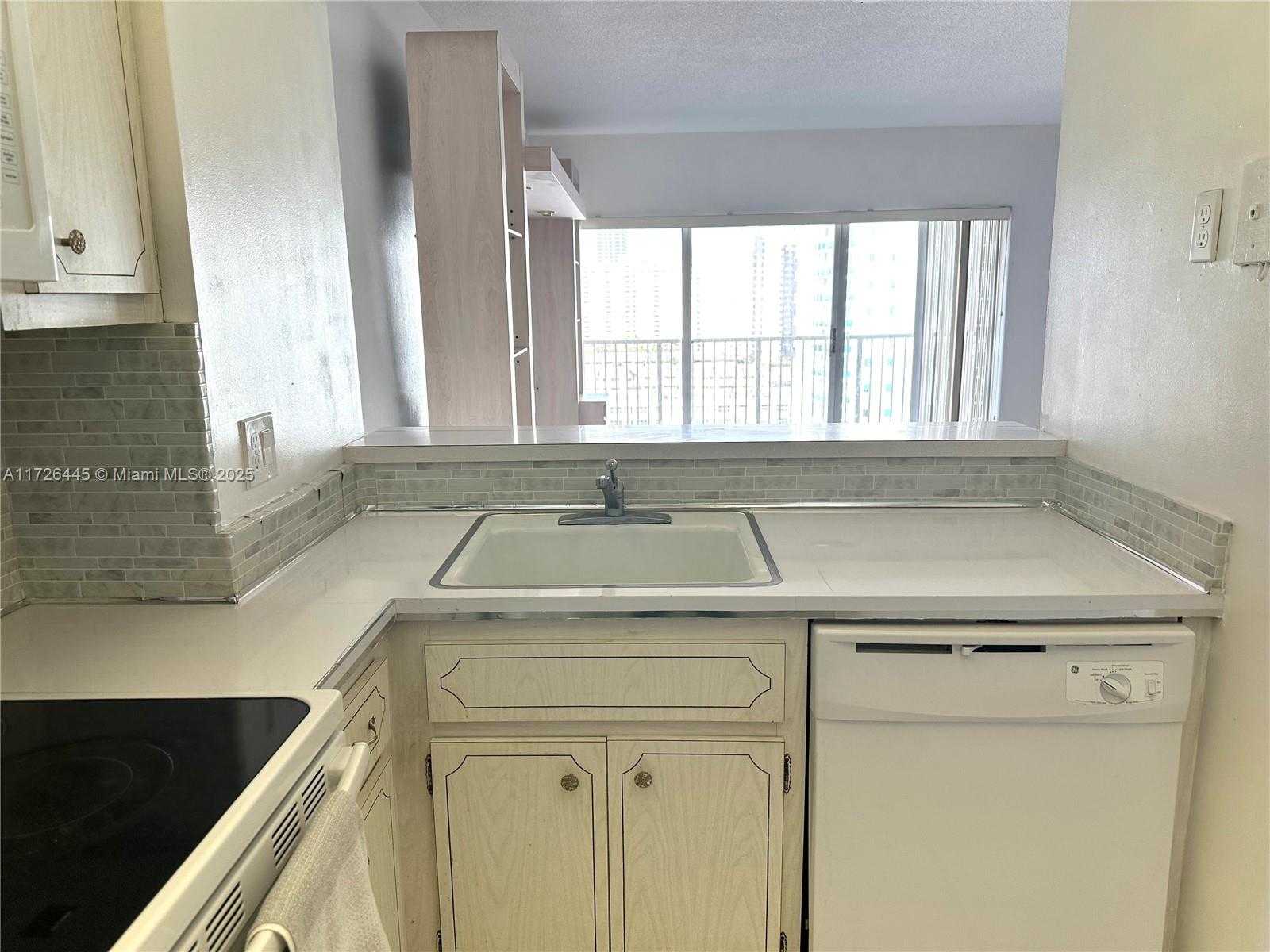 Small Image of 1965 S Ocean Dr, Hallandale Beach, FL 33009, USA Number 13
