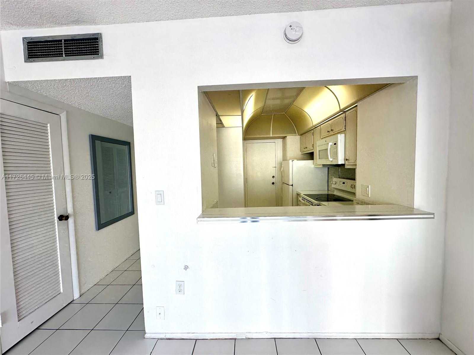 Small Image of 1965 S Ocean Dr, Hallandale Beach, FL 33009, USA Number 14