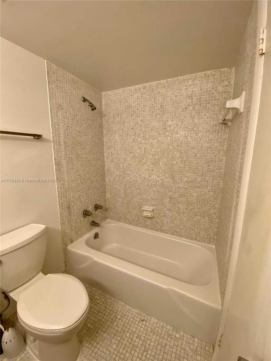 Small Image of 1965 S Ocean Dr, Hallandale Beach, FL 33009, USA Number 25