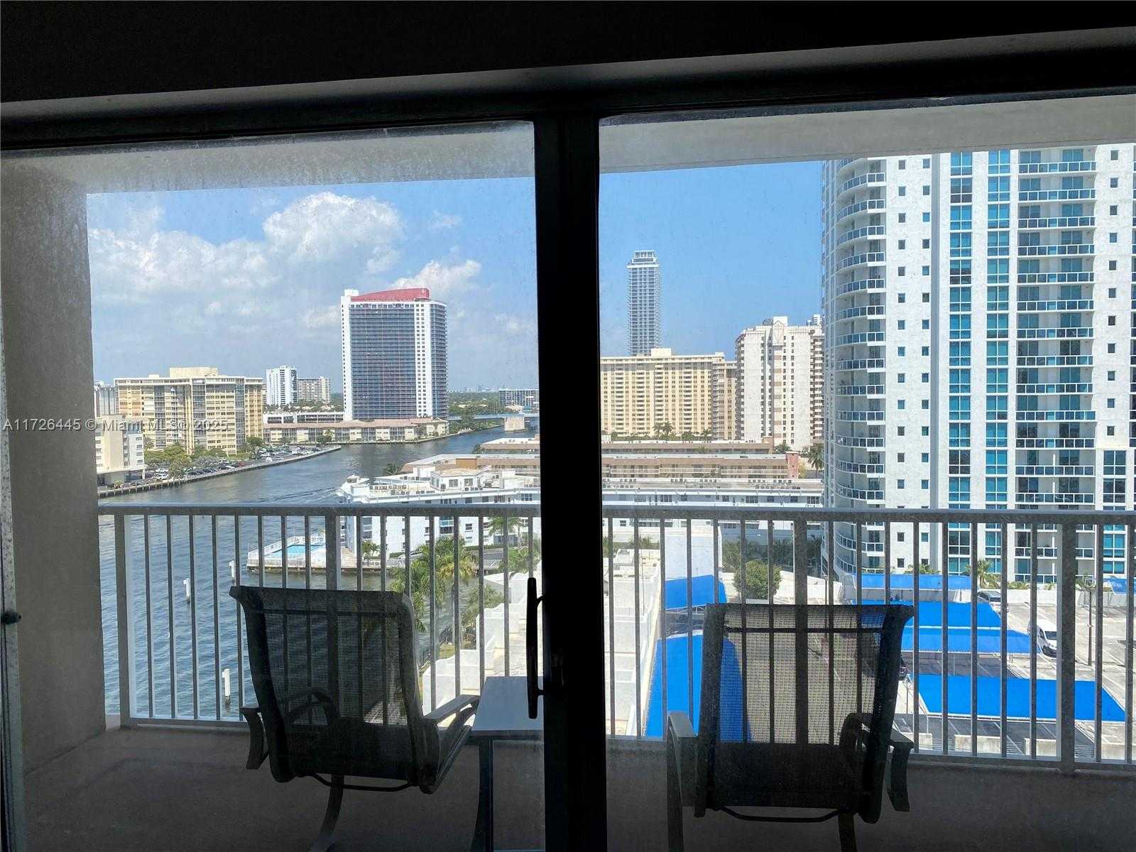 Small Image of 1965 S Ocean Dr, Hallandale Beach, FL 33009, USA Number 3