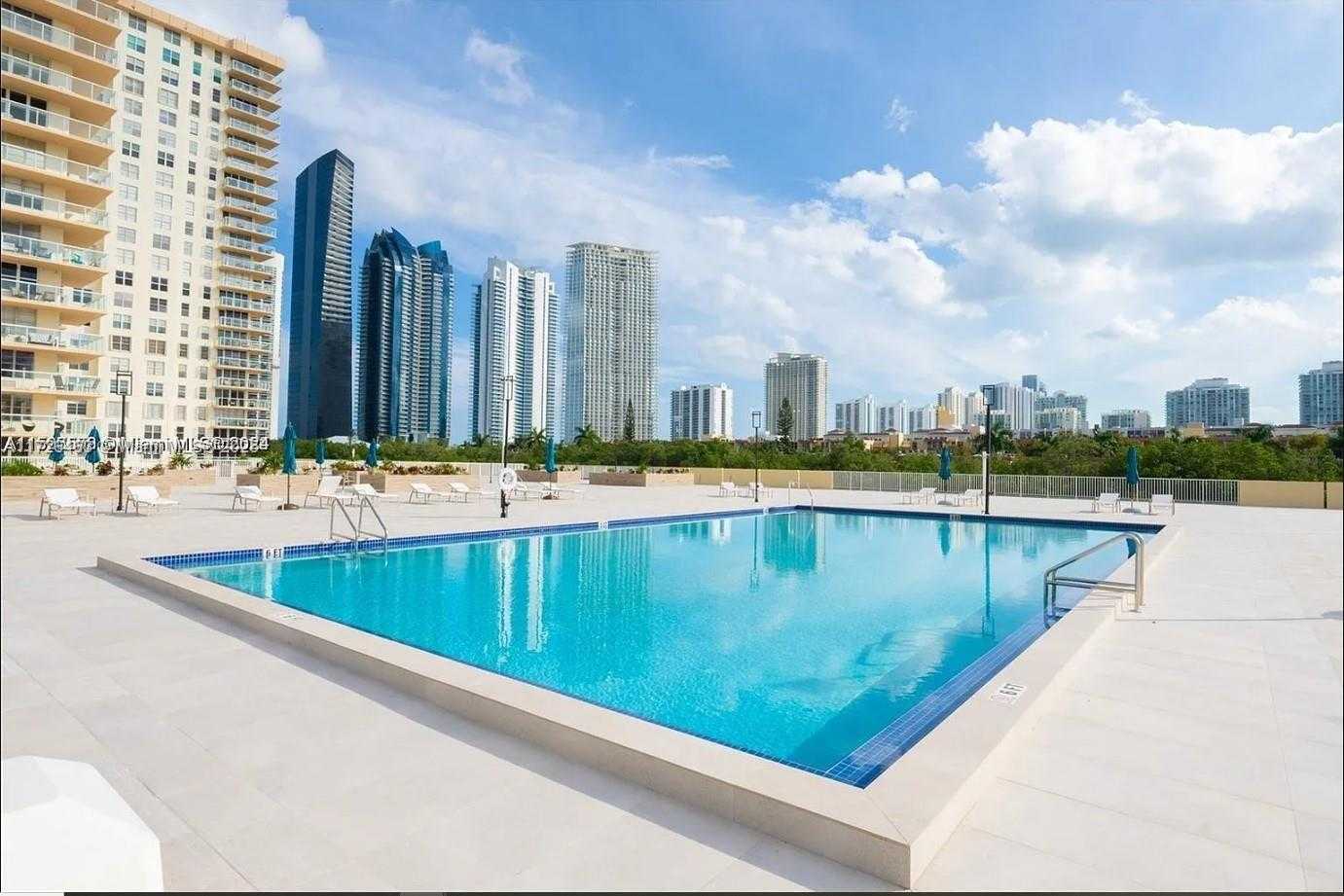 Small Image of 230 174TH ST #LO4, Sunny Isles Beach Number 19
