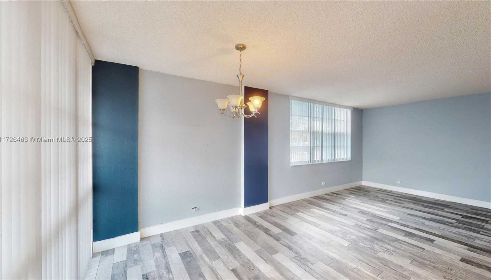Small Image of 230 174TH ST #LO4, Sunny Isles Beach Number 6