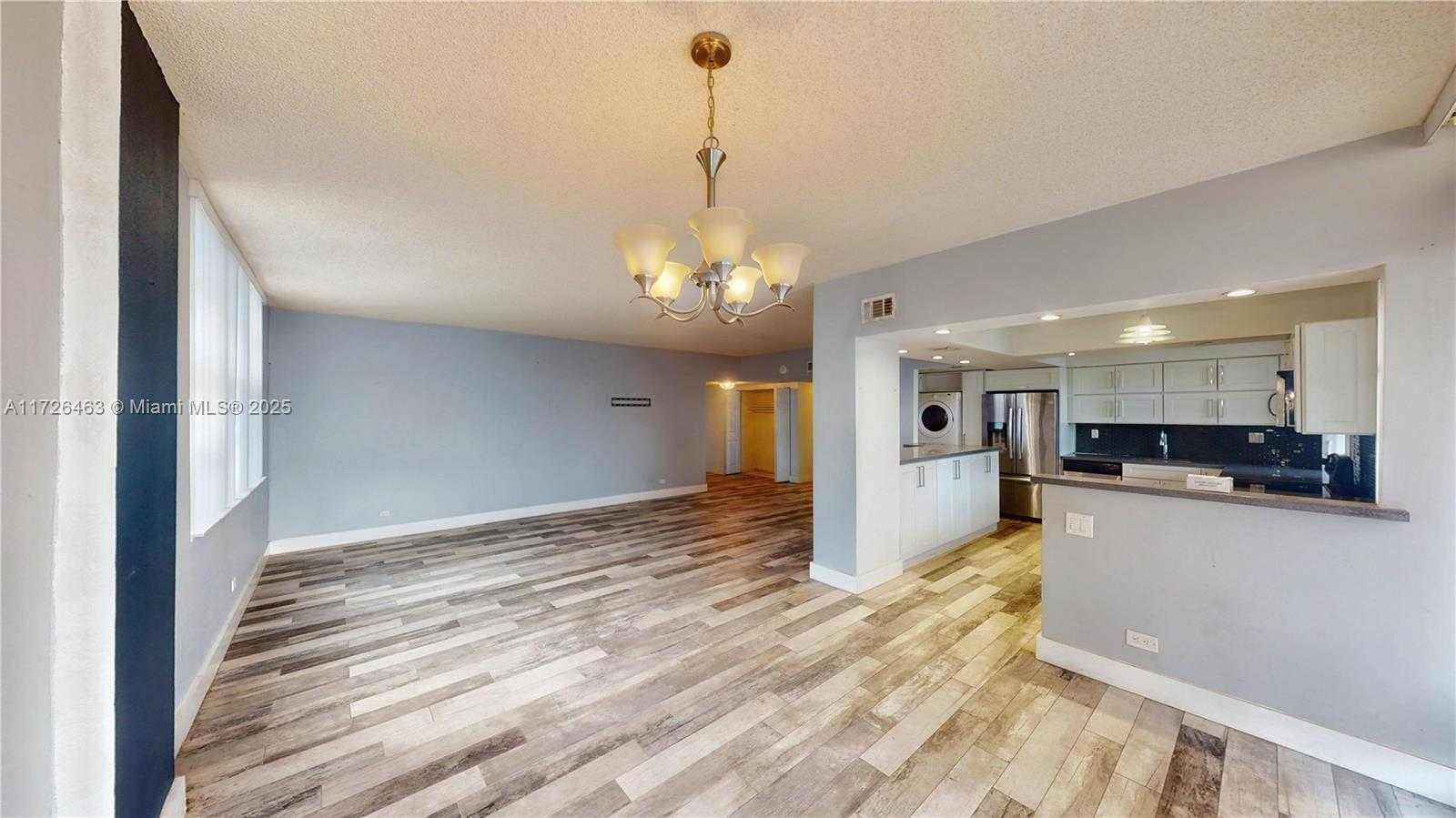 Small Image of 230 174TH ST #LO4, Sunny Isles Beach Number 7
