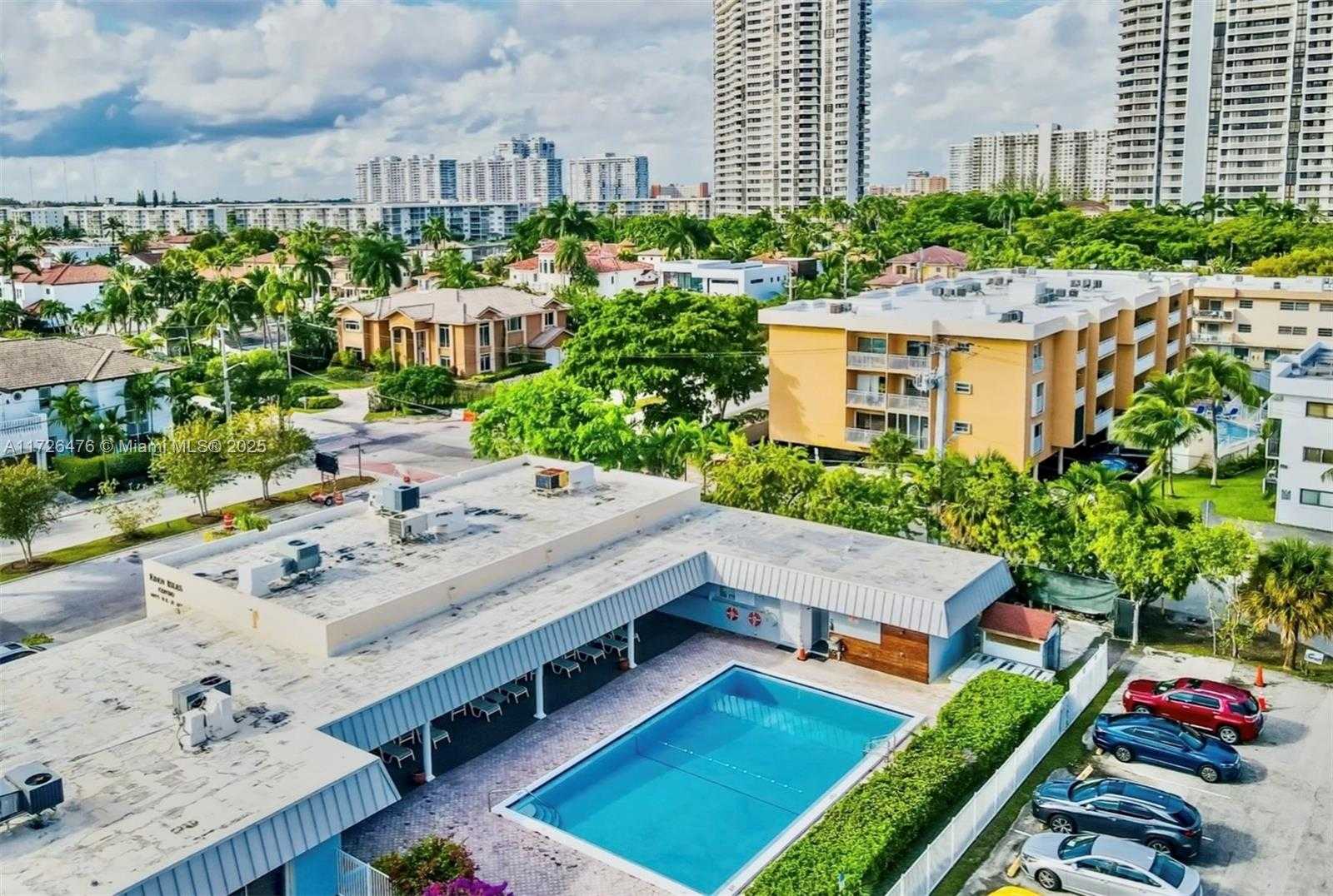 Small Image of 3725 NE 169th St, North Miami Beach, FL 33160, USA Number 5