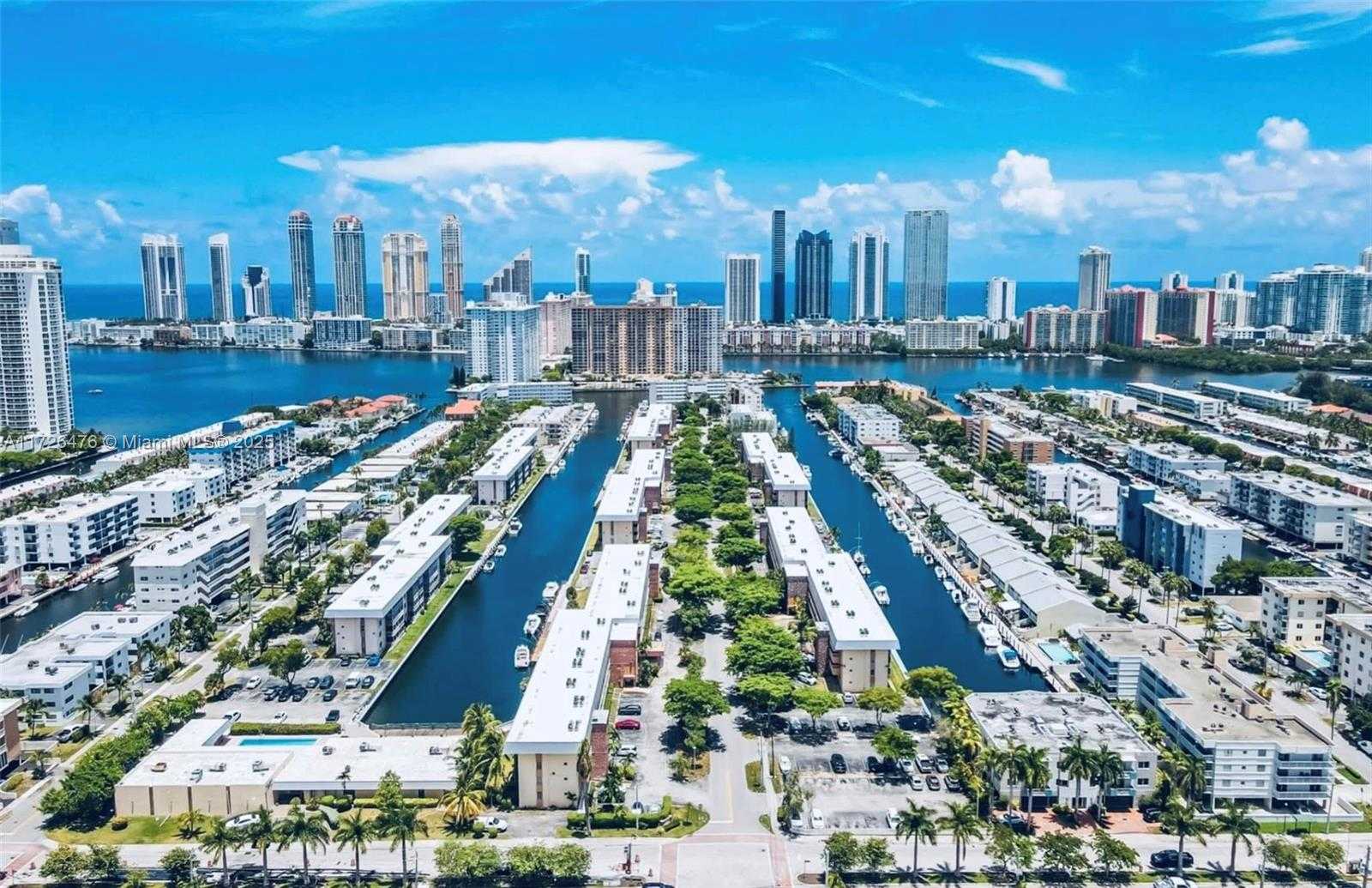 Small Image of 3725 NE 169th St, North Miami Beach, FL 33160, USA Number 7