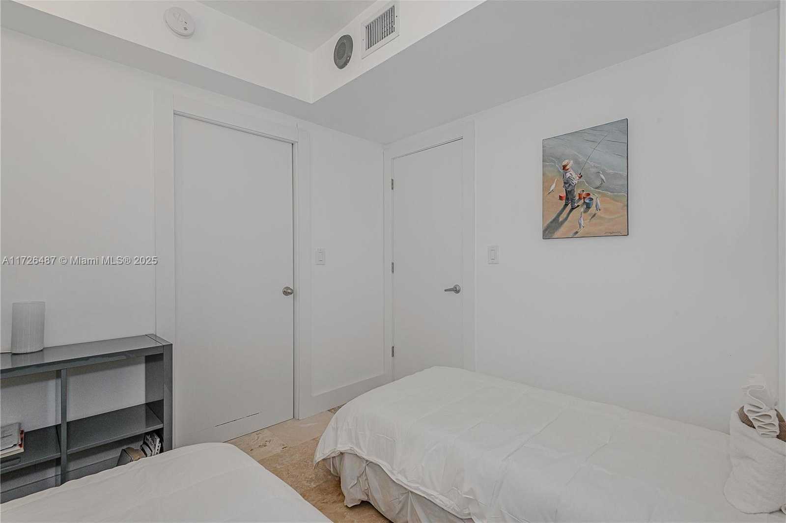 Small Image of 2301 COLLINS AVE #1515, Miami Beach Number 24