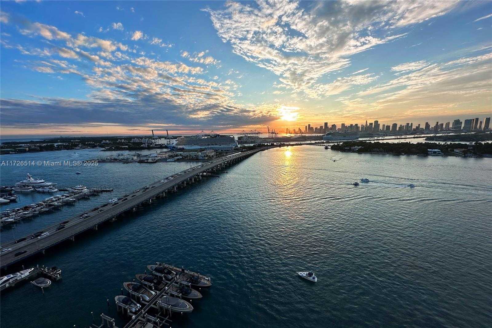 Small Image of 540 WEST AVE #2312, Miami Beach Number 15