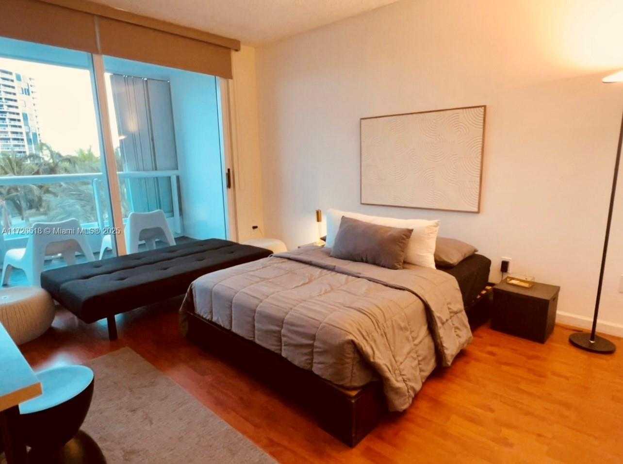 Small Image of 21055 YACHT CLUB DR #606, Aventura Number 10
