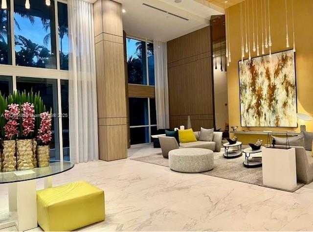 Small Image of 21055 YACHT CLUB DR #606, Aventura Number 16