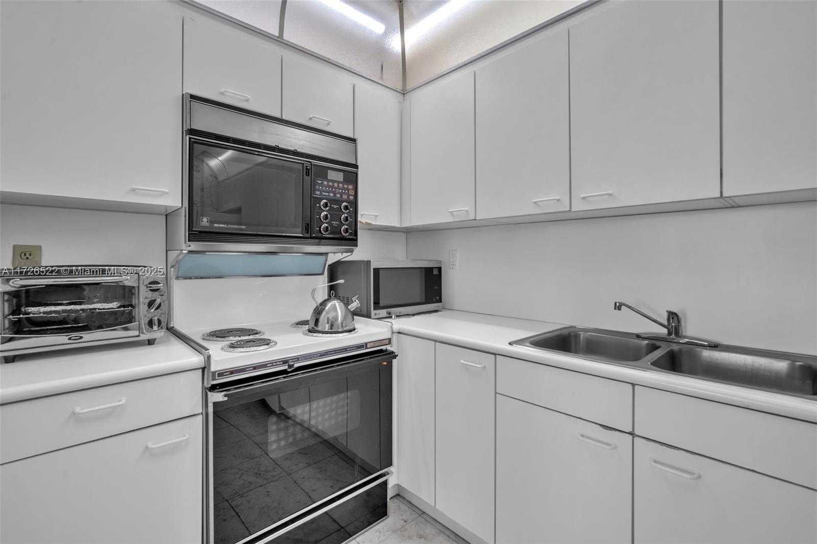 Small Image of 9341 COLLINS AVE #1205, Surfside Number 16