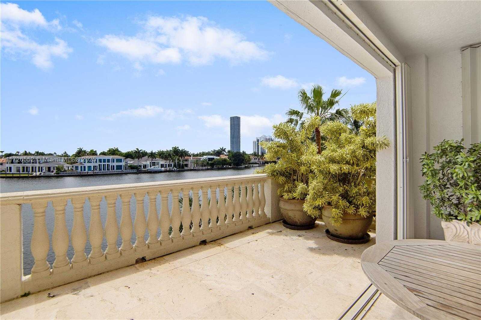 Small Image of 20165 NORTH EAST 39TH PL #303 & 204, Aventura Number 3