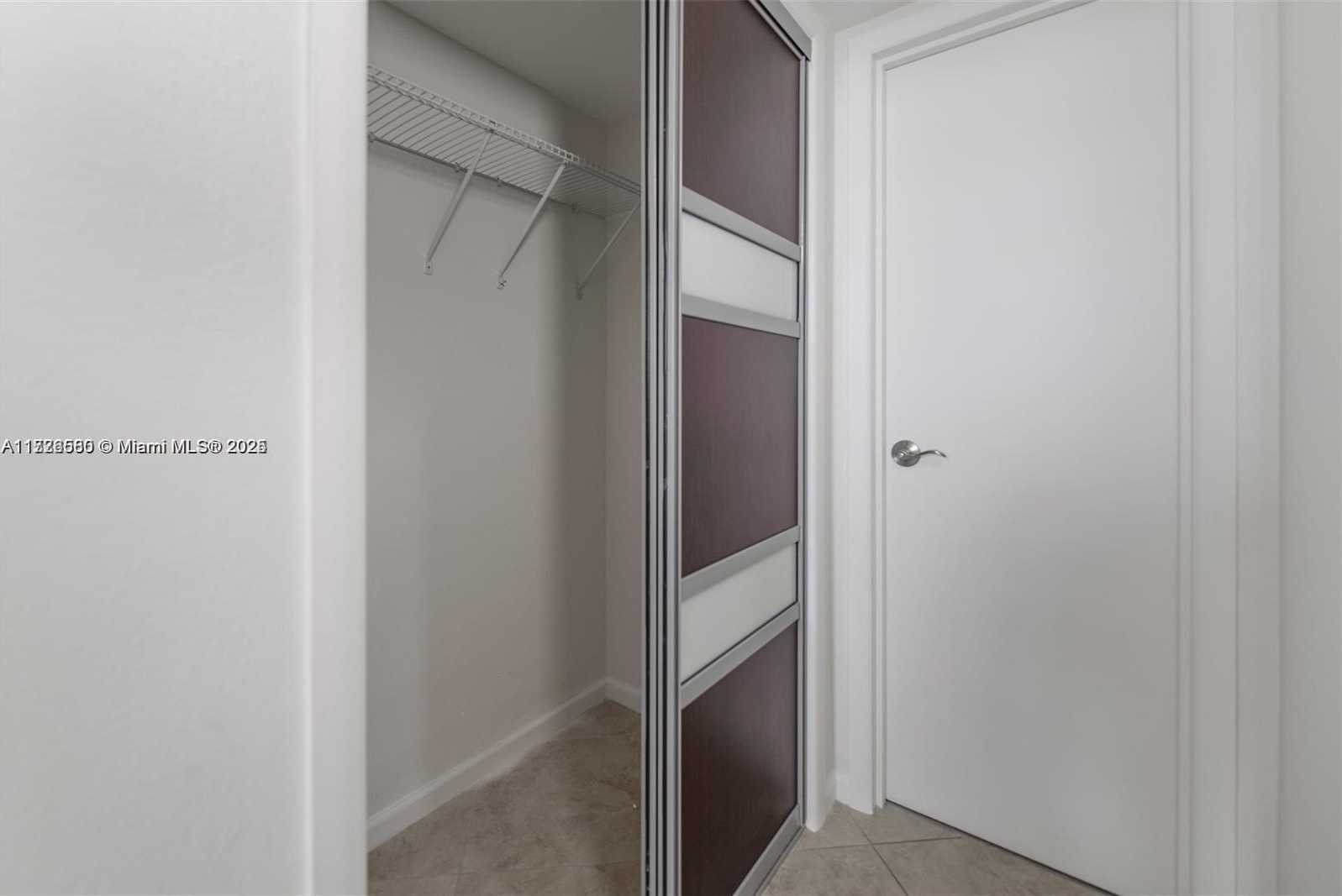 Small Image of 3000 SOUTH OCEAN DR #502, Hollywood Number 12