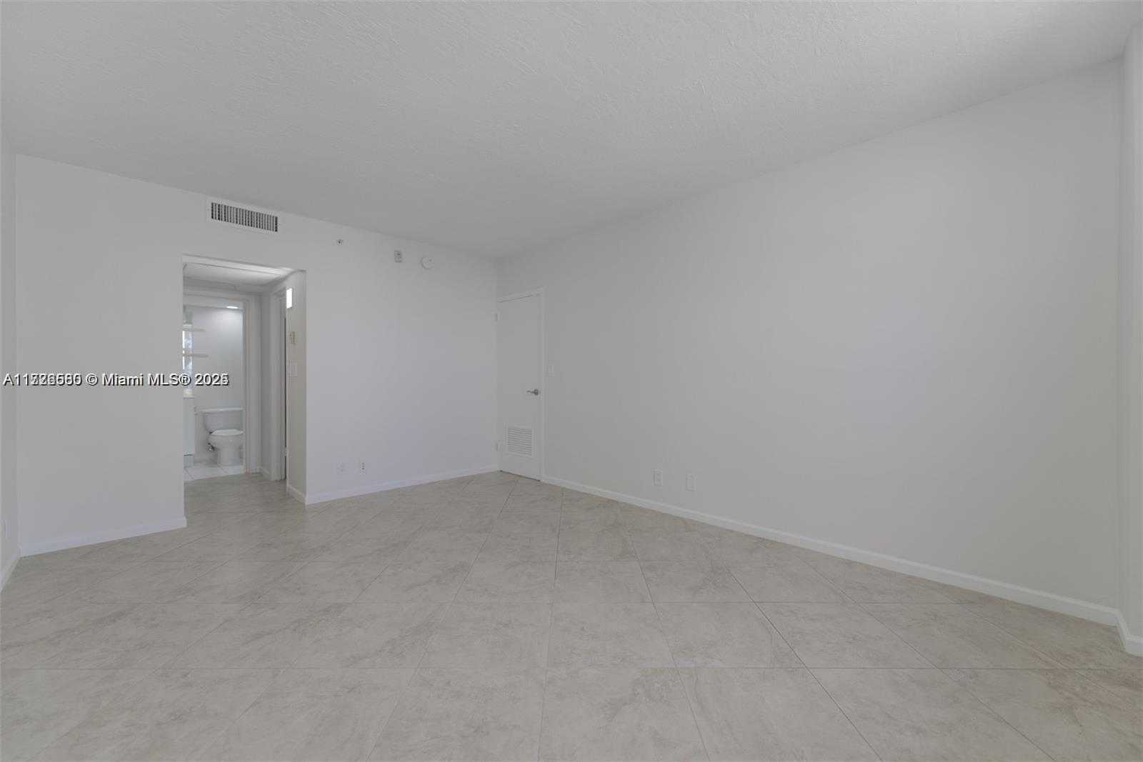 Small Image of 3000 SOUTH OCEAN DR #502, Hollywood Number 18