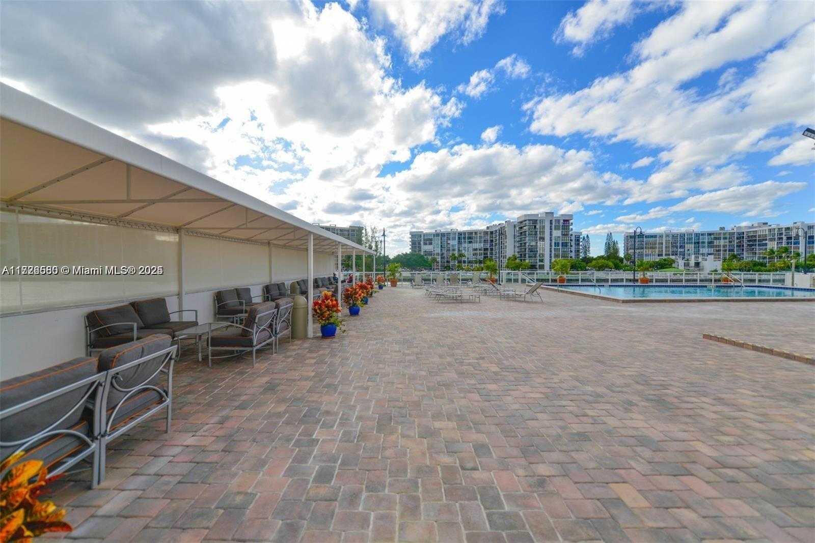 Small Image of 3000 SOUTH OCEAN DR #502, Hollywood Number 21