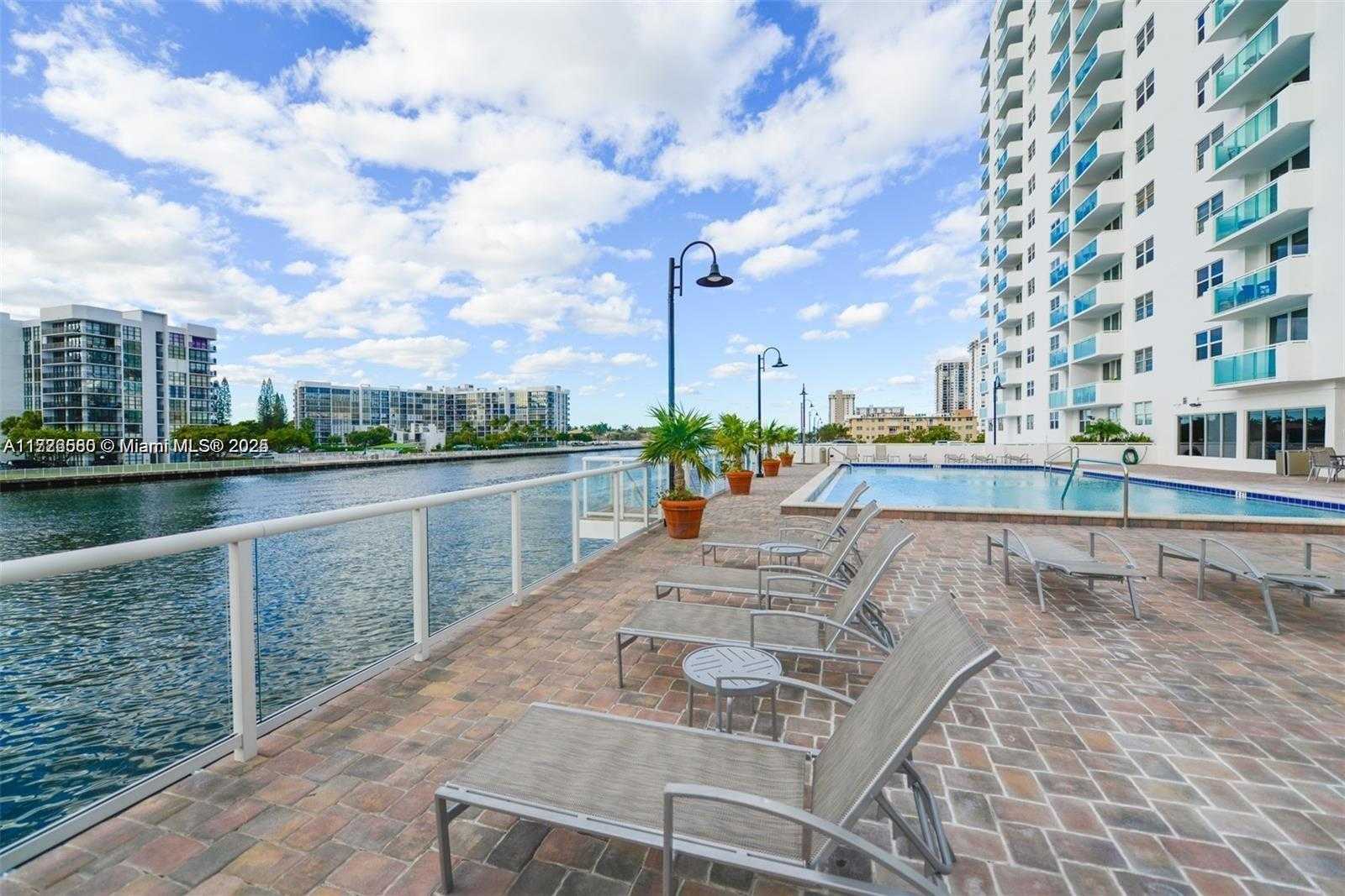Small Image of 3000 SOUTH OCEAN DR #502, Hollywood Number 22