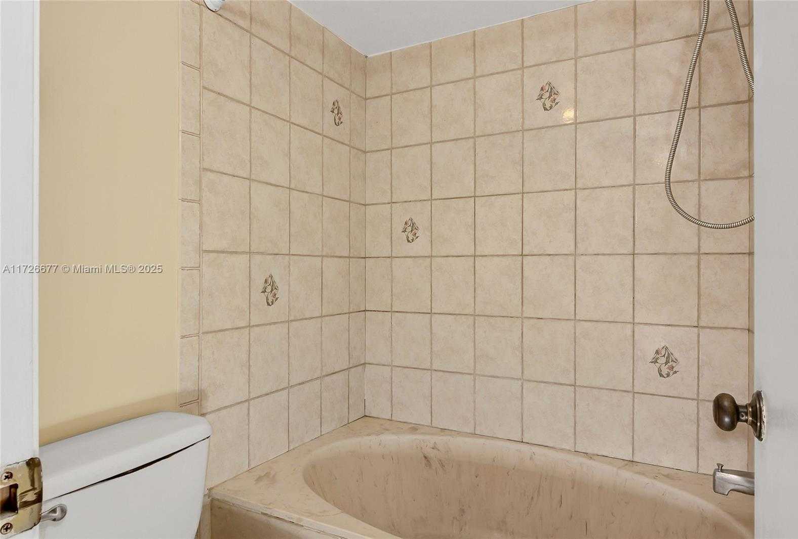 Small Image of 3545 MAGELLAN CIR #351-5, Aventura Number 20