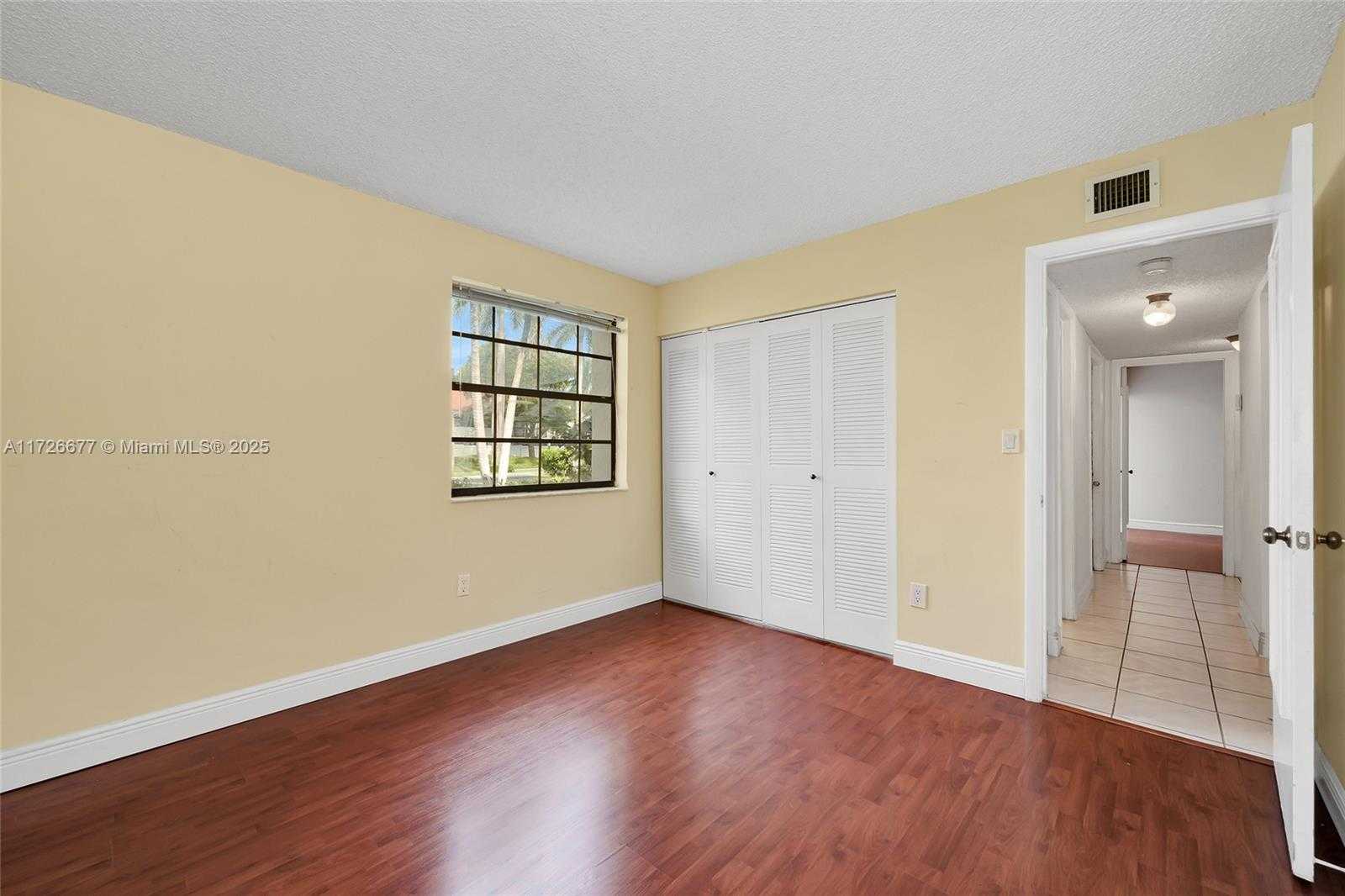 Small Image of 3545 MAGELLAN CIR #351-5, Aventura Number 22