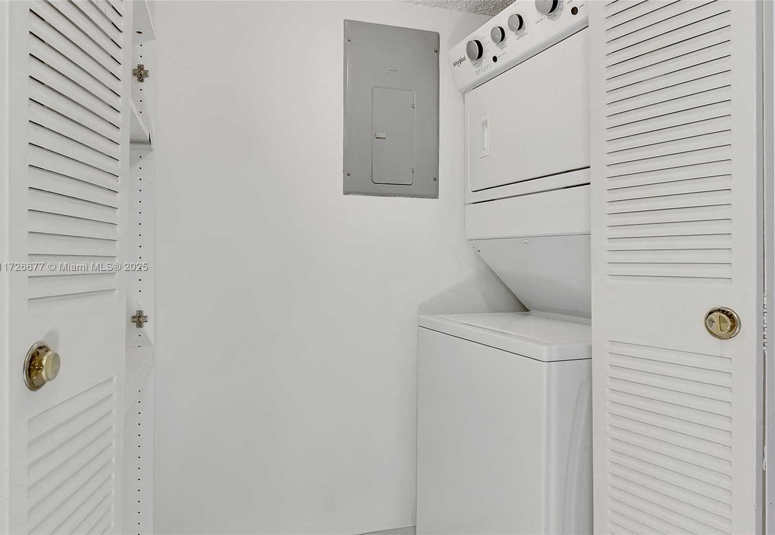 Small Image of 3545 MAGELLAN CIR #351-5, Aventura Number 26