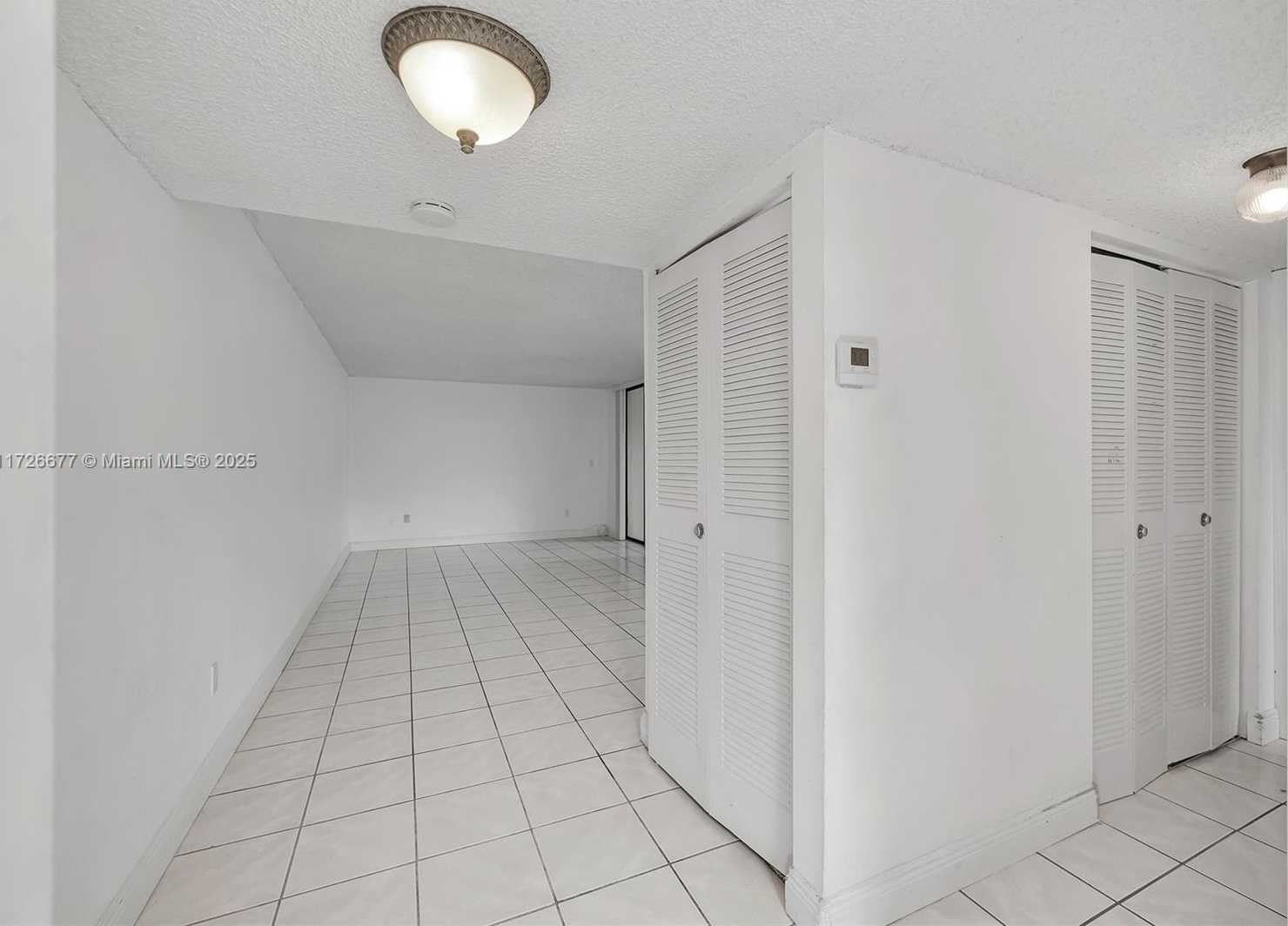 Small Image of 3545 MAGELLAN CIR #351-5, Aventura Number 4