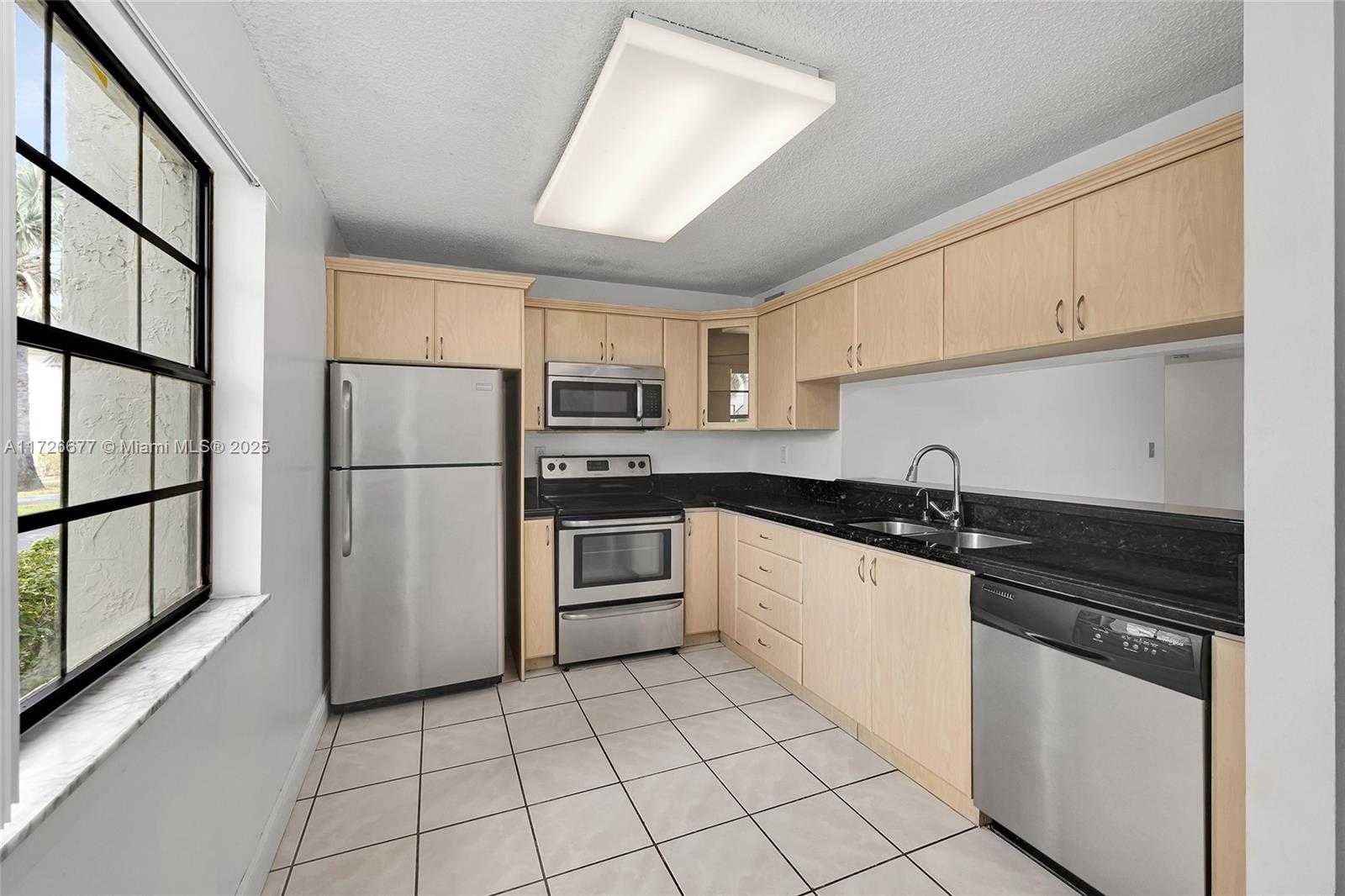 Small Image of 3545 MAGELLAN CIR #351-5, Aventura Number 8