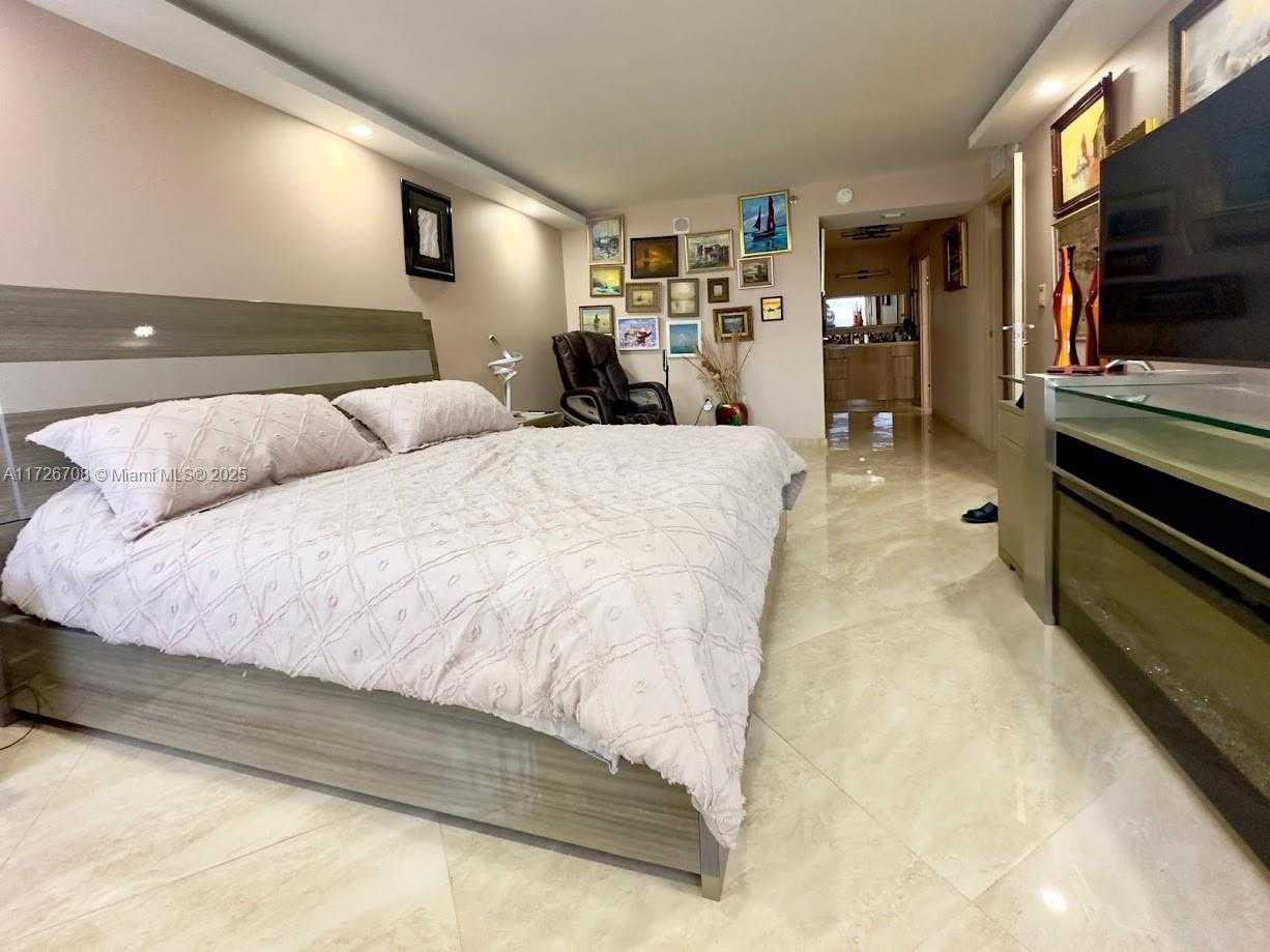 Small Image of 1201 SOUTH OCEAN DR #2202S, Hollywood Number 12