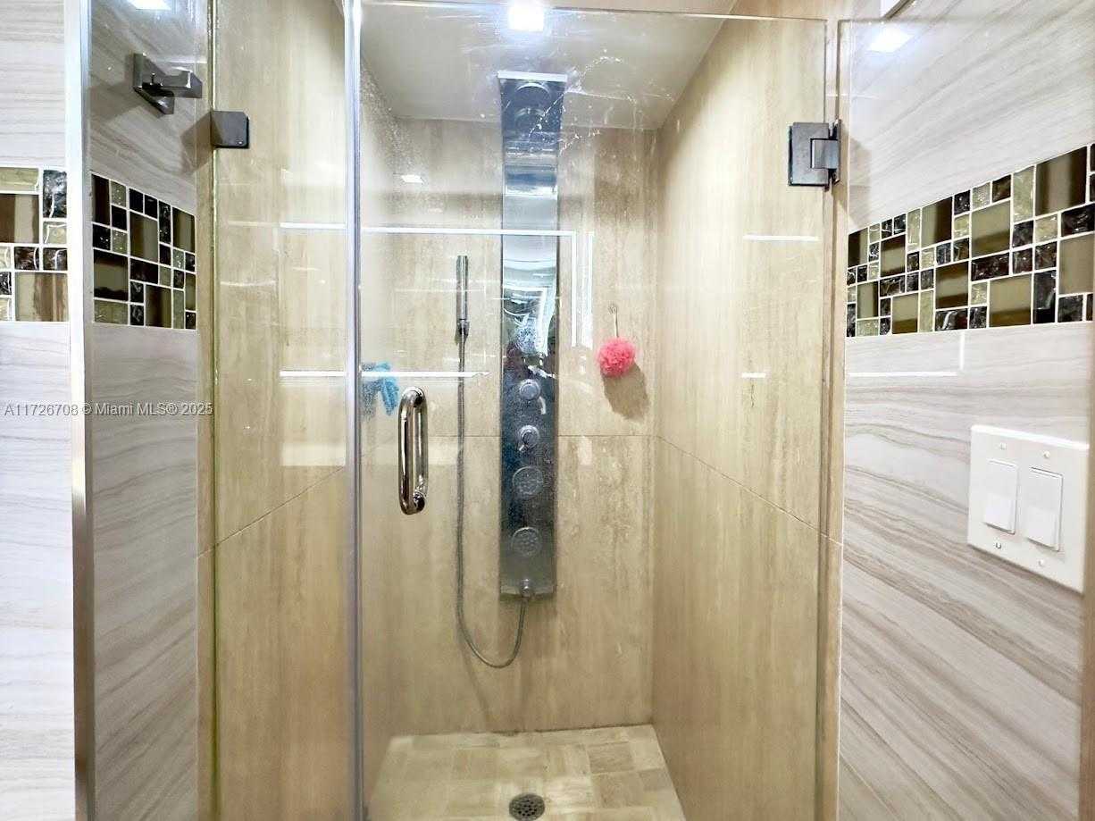 Small Image of 1201 SOUTH OCEAN DR #2202S, Hollywood Number 14