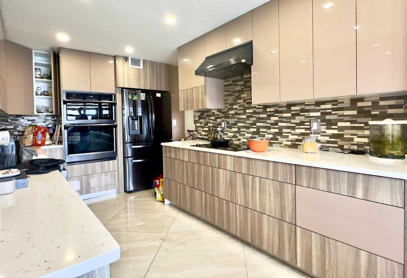 Small Image of 1201 SOUTH OCEAN DR #2202S, Hollywood Number 2