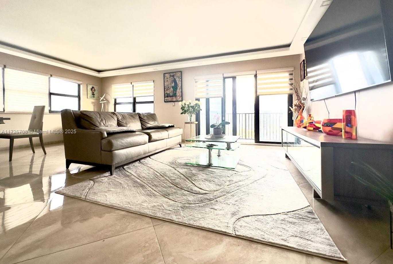 Small Image of 1201 SOUTH OCEAN DR #2202S, Hollywood Number 3