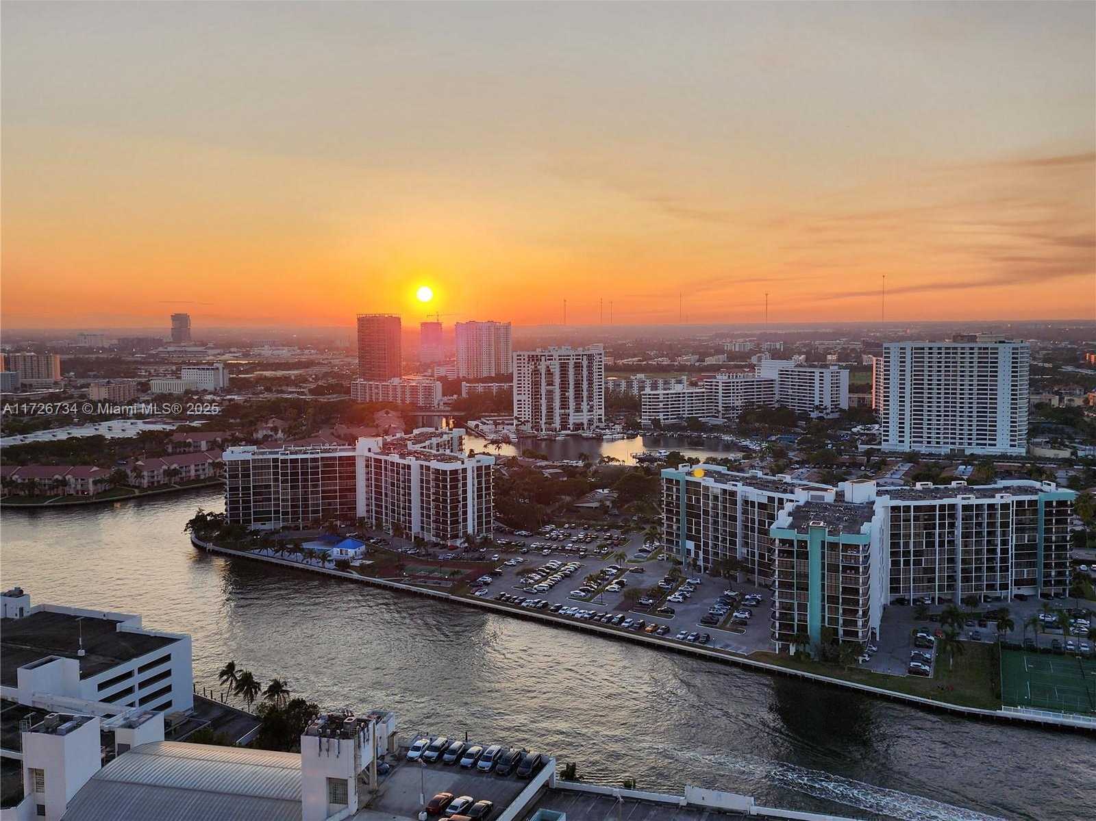 Small Image of 3535 SOUTH OCEAN DR #2805, Hollywood Number 44