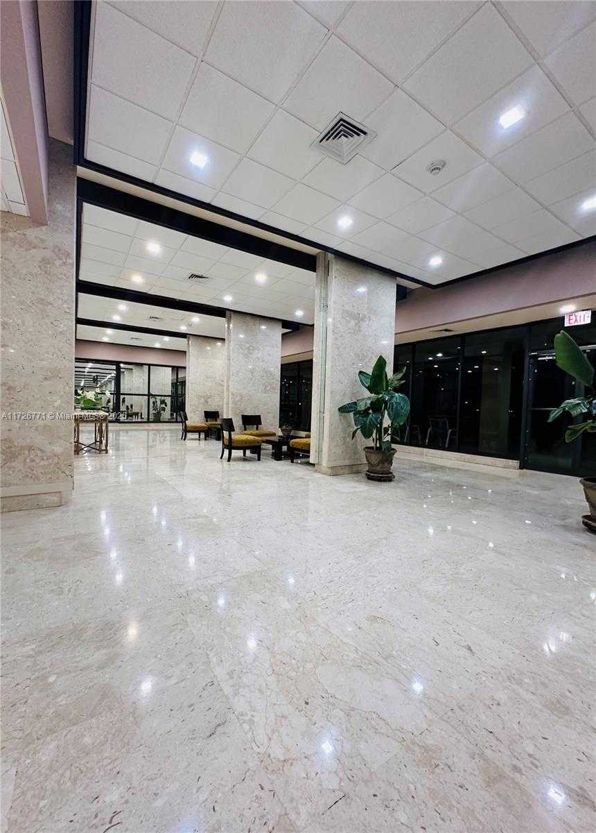 Small Image of 300 BAYVIEW DR #402, Sunny Isles Beach Number 6