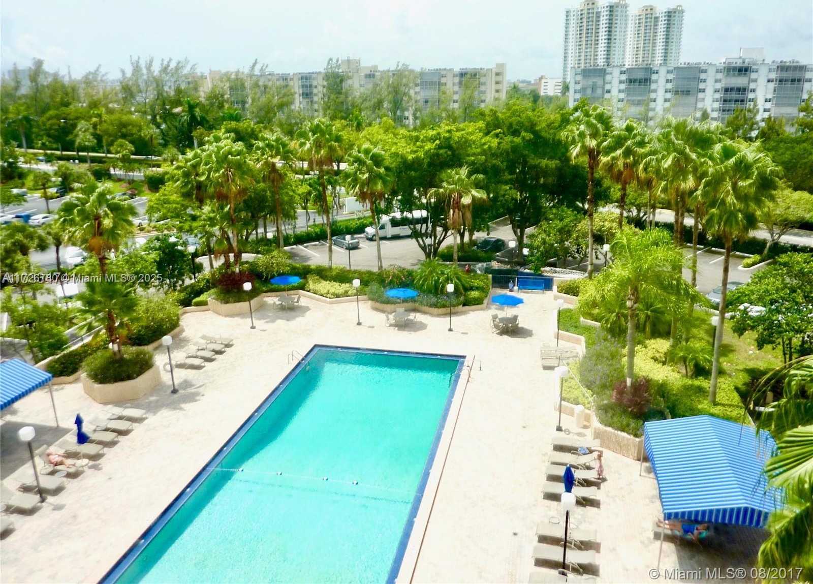 Small Image of 2500 PARKVIEW DR #315, Hallandale Beach Number 10