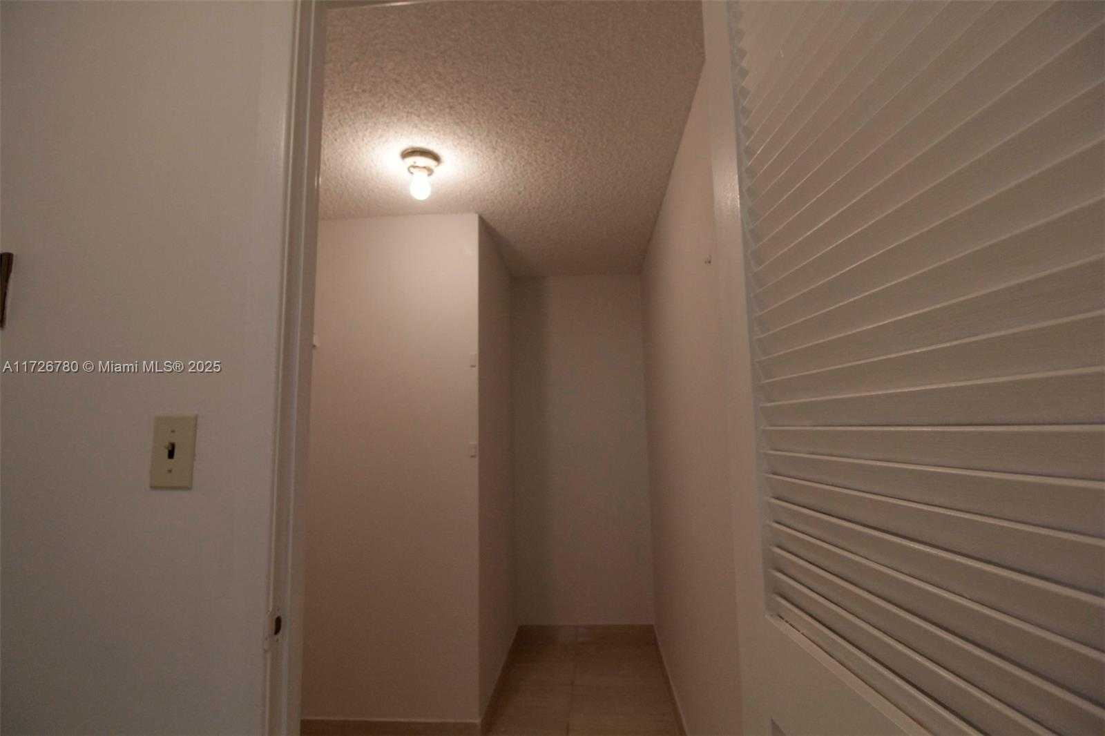 Small Image of 2500 PARKVIEW DR #315, Hallandale Beach Number 28