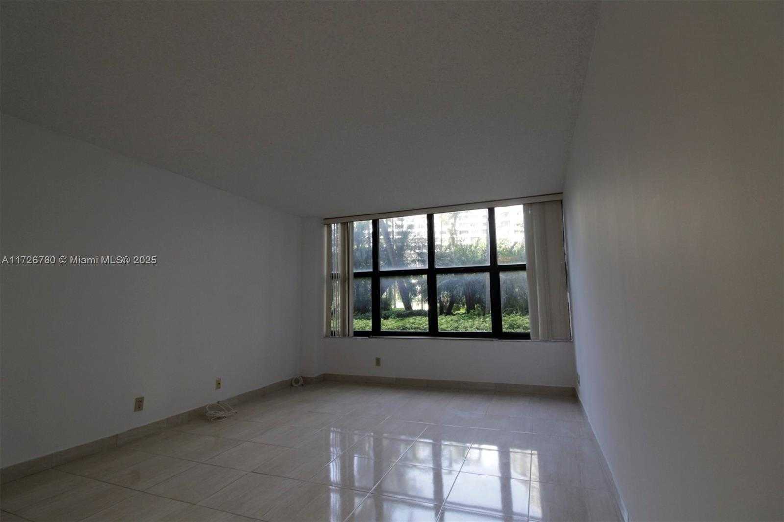 Small Image of 2500 PARKVIEW DR #315, Hallandale Beach Number 32