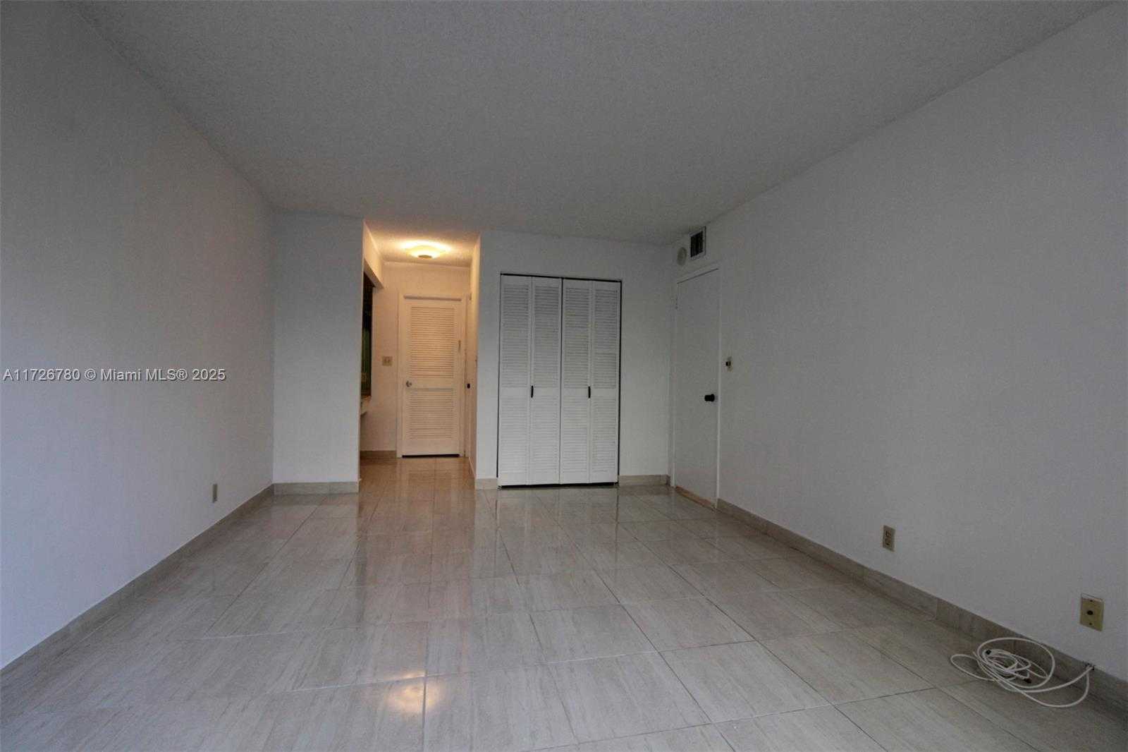 Small Image of 2500 PARKVIEW DR #315, Hallandale Beach Number 33