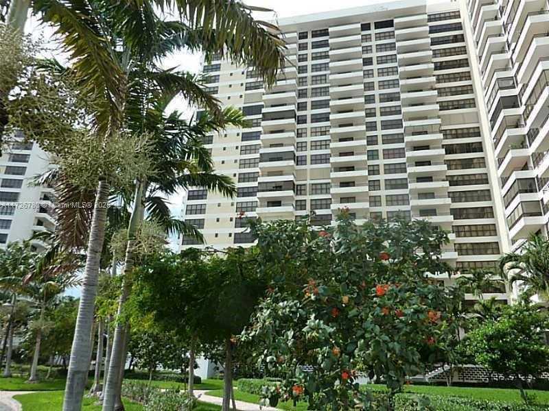 Small Image of 2500 PARKVIEW DR #315, Hallandale Beach Number 47