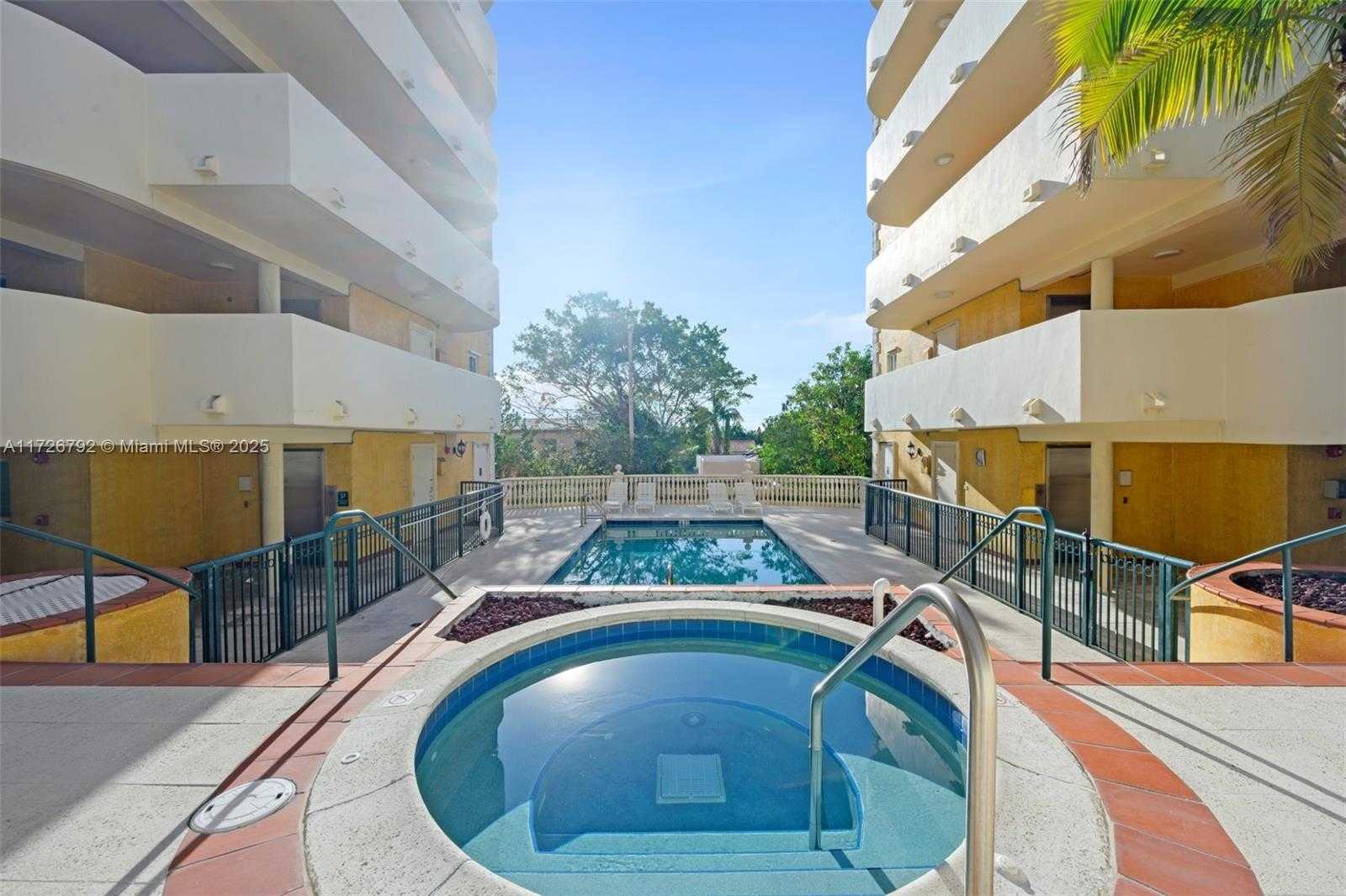 Small Image of 8888 COLLINS AVE #207, Surfside Number 27