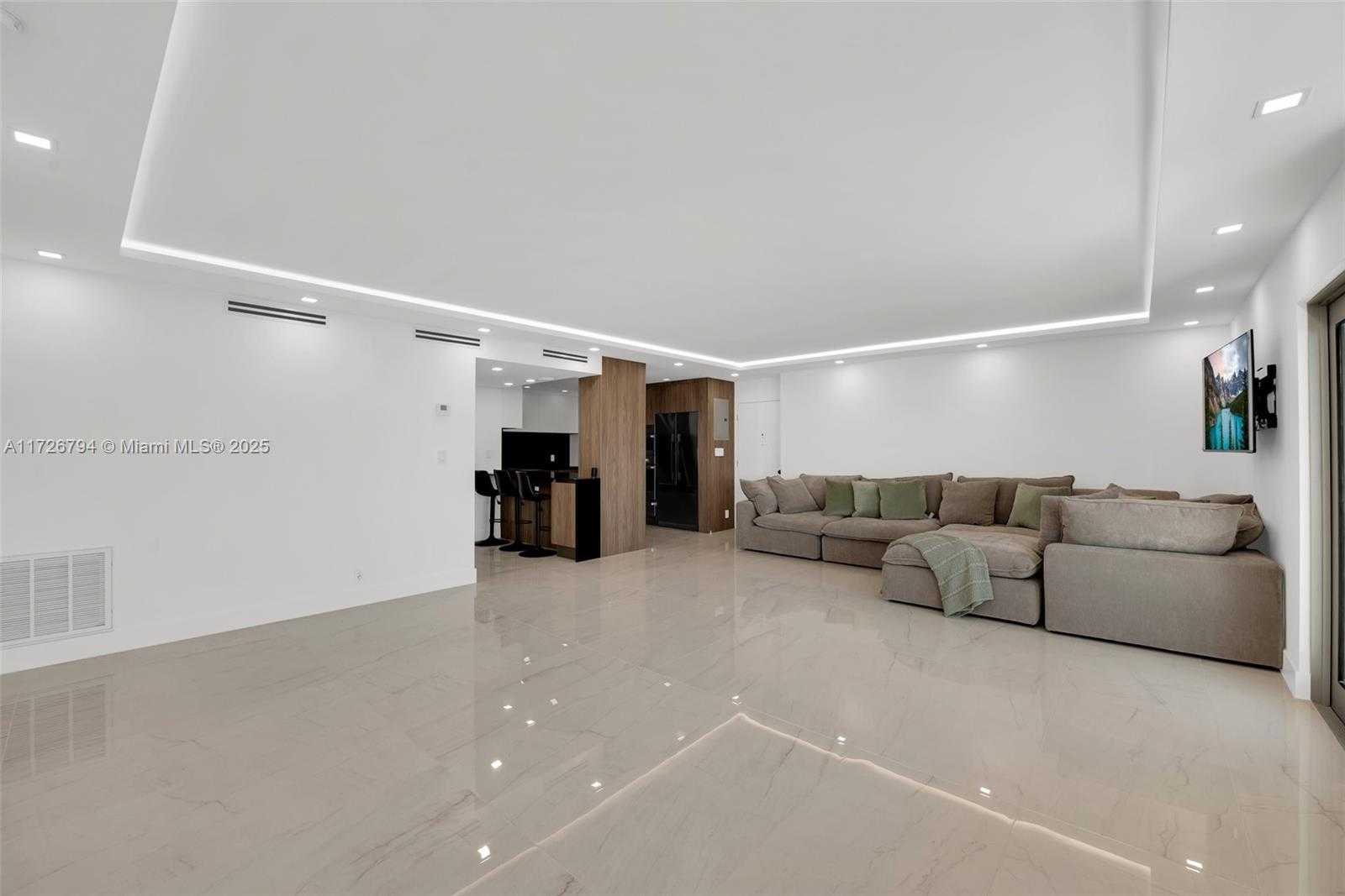 Small Image of 9225 COLLINS AVE #902, Surfside Number 12