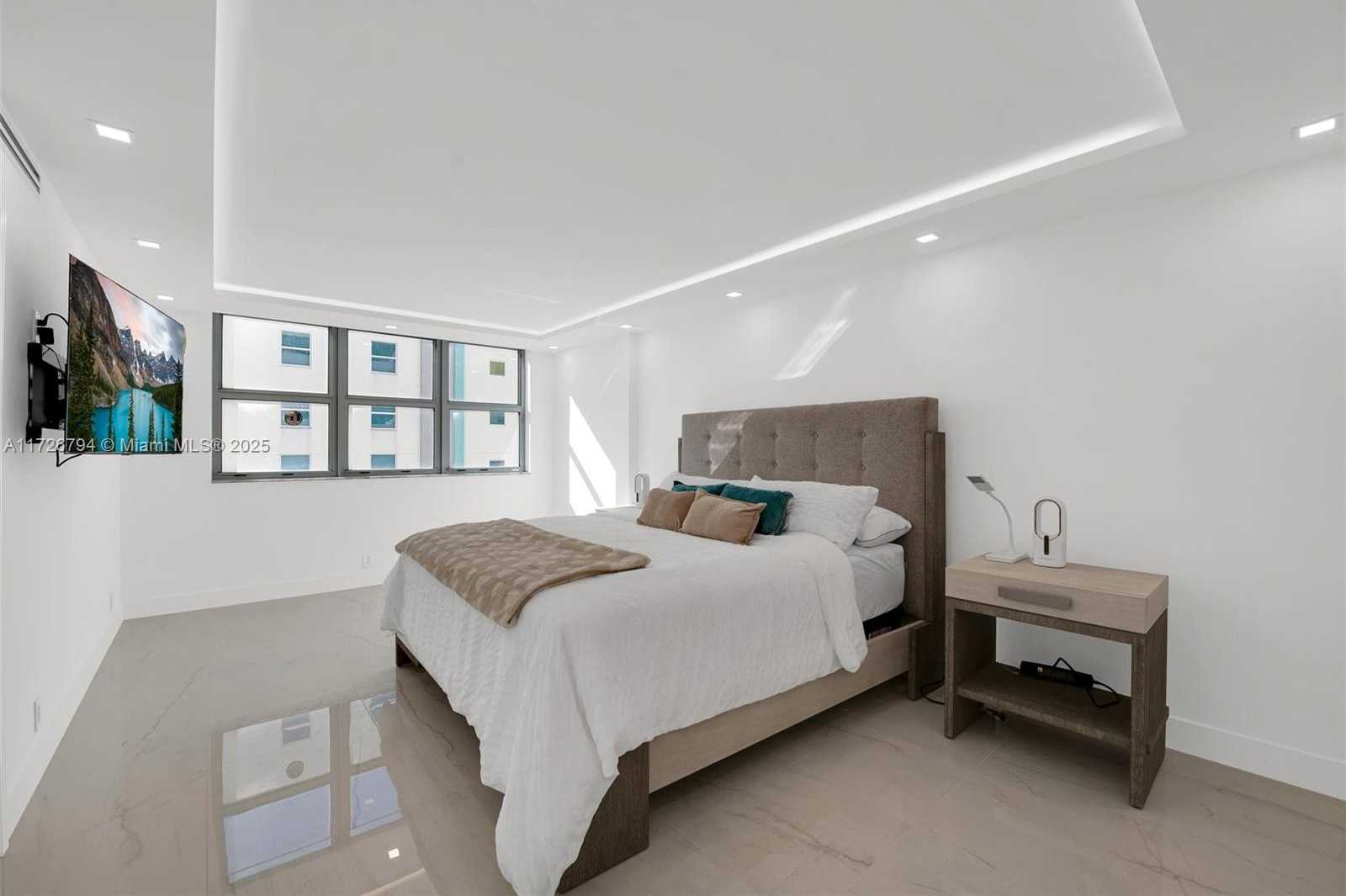 Small Image of 9225 COLLINS AVE #902, Surfside Number 14