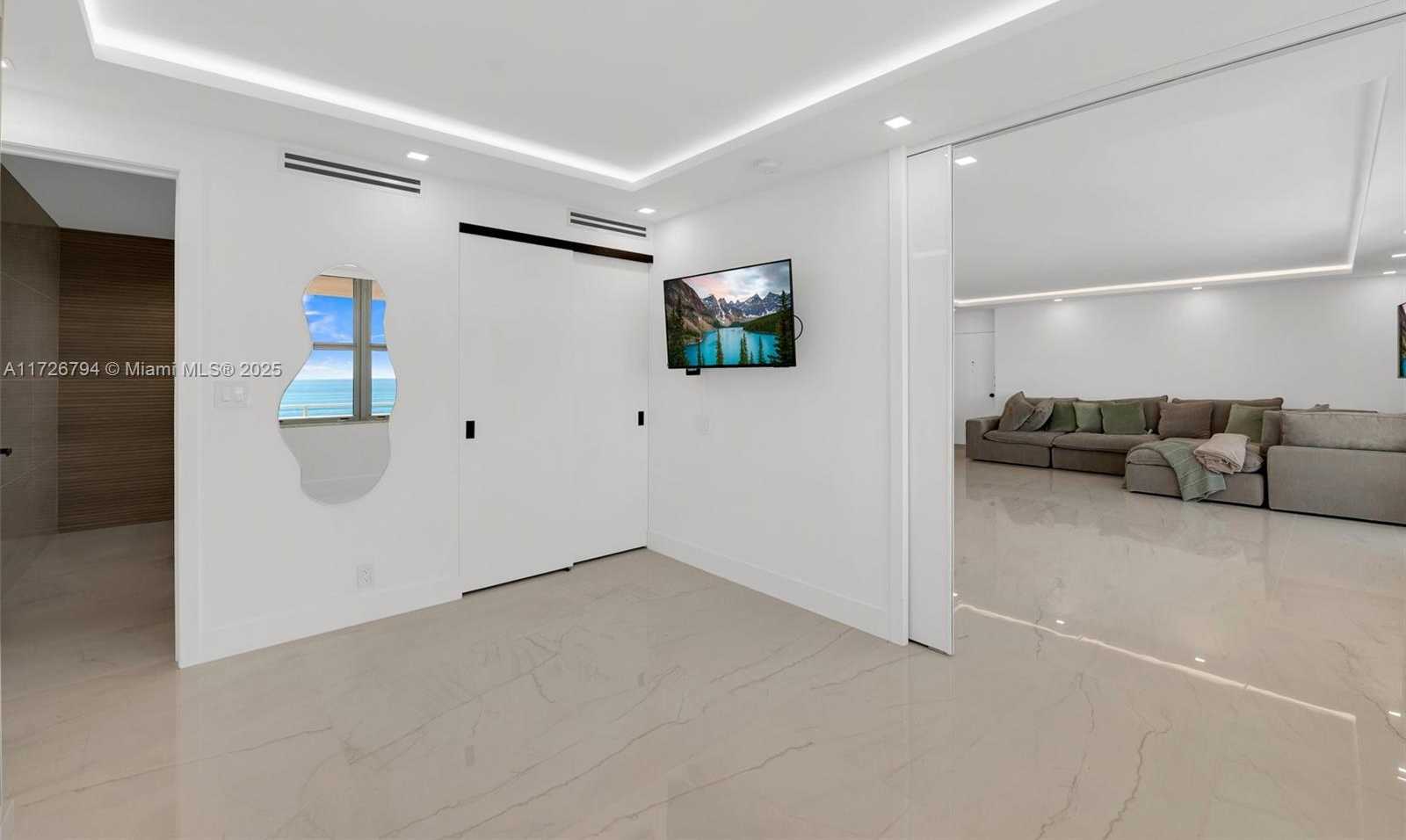 Small Image of 9225 COLLINS AVE #902, Surfside Number 19