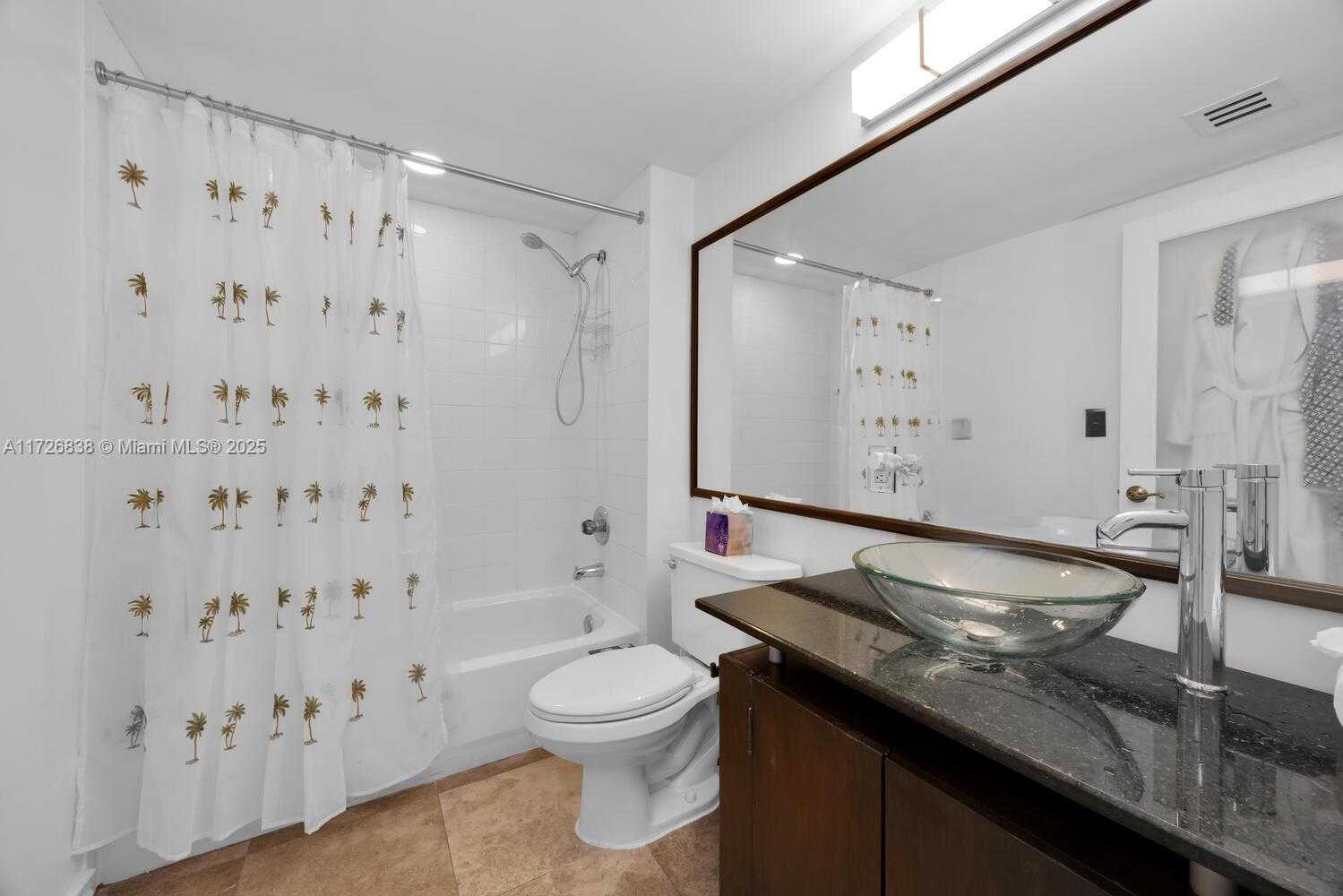 Small Image of 650 WEST AVE #1208, Miami Beach Number 11